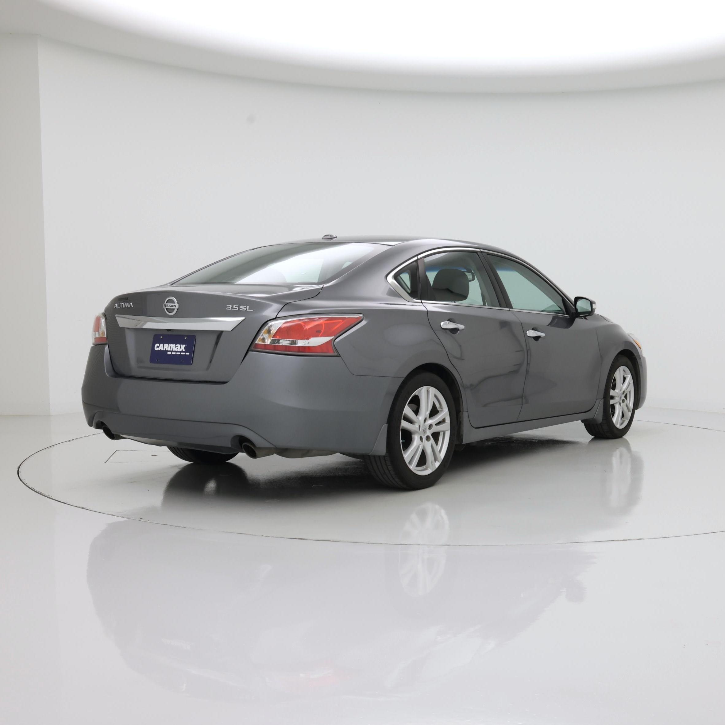 Thumbnail: 2015 Nissan Altima - 8