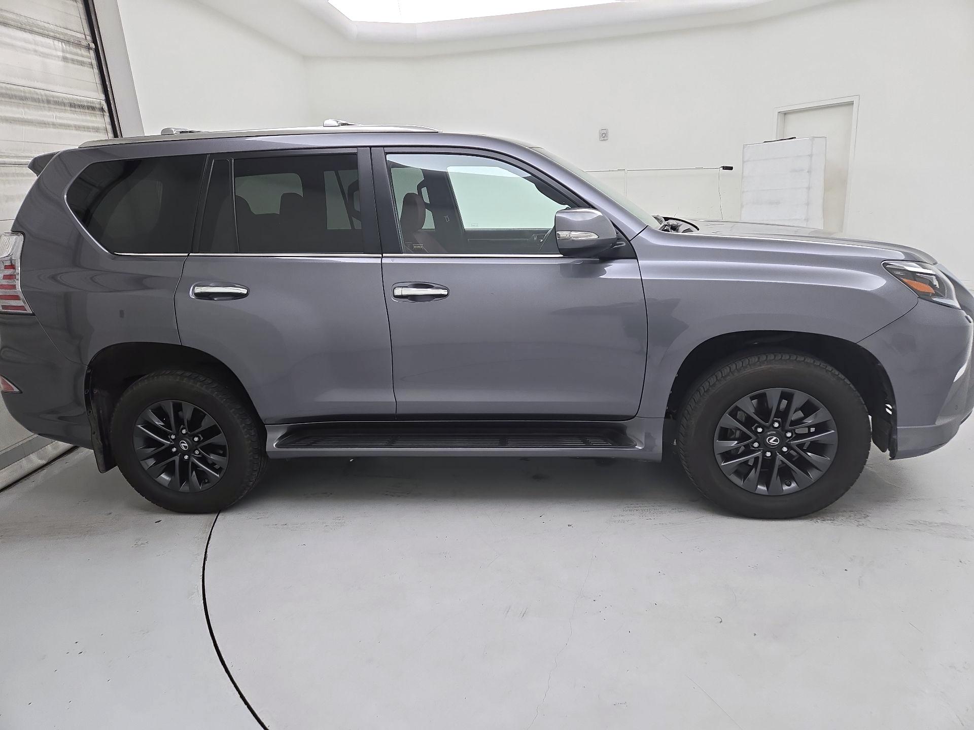 Thumbnail: 2023 Lexus GX - 4