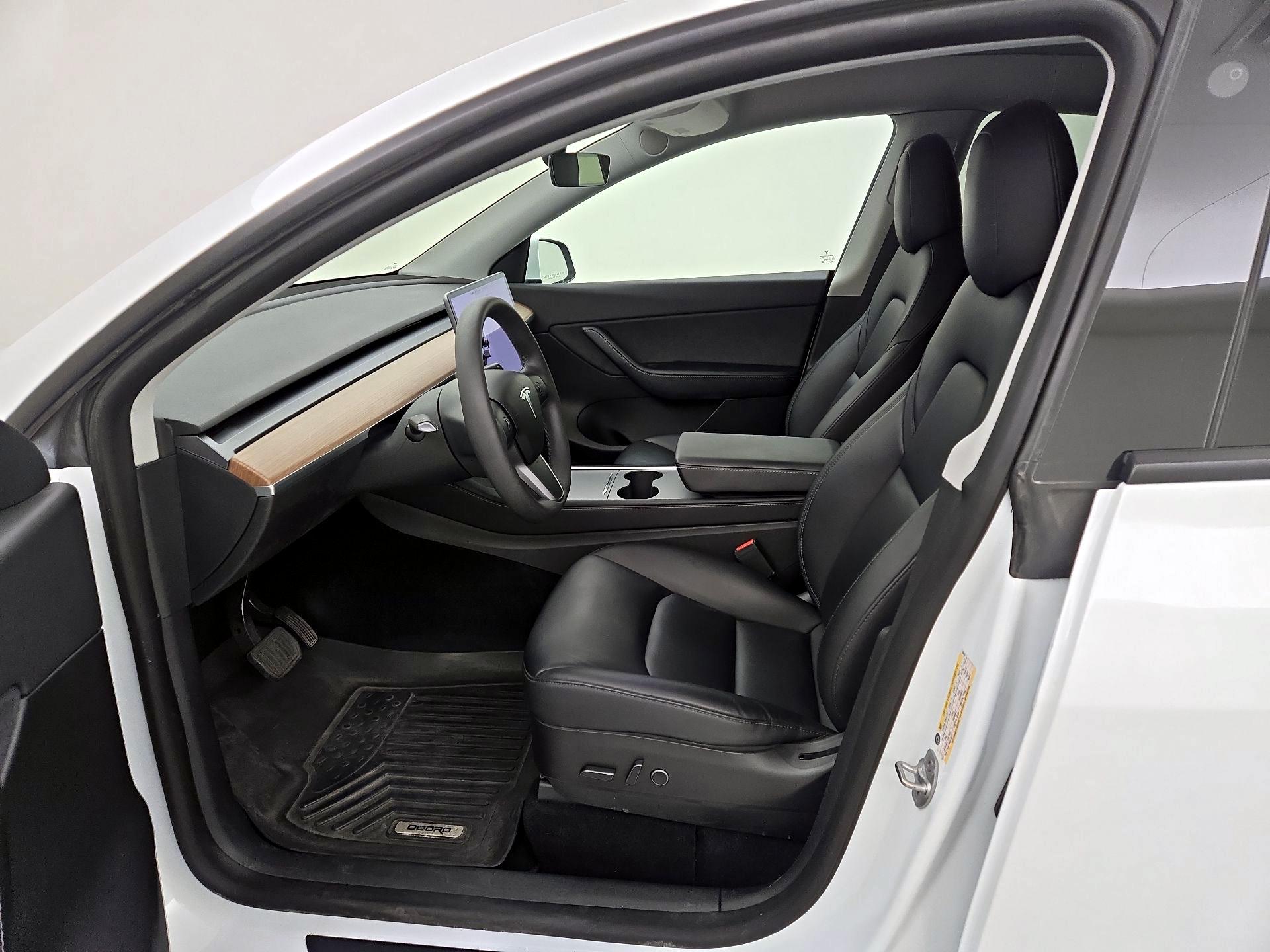 Thumbnail: 2022 Tesla Model Y - 11