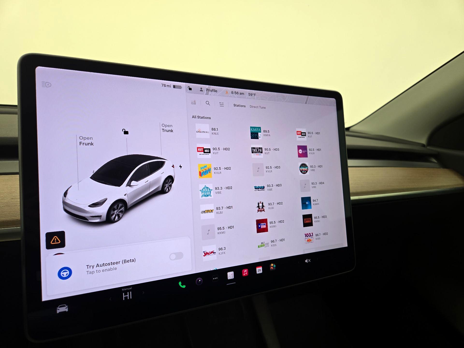 Thumbnail: 2022 Tesla Model Y - 15