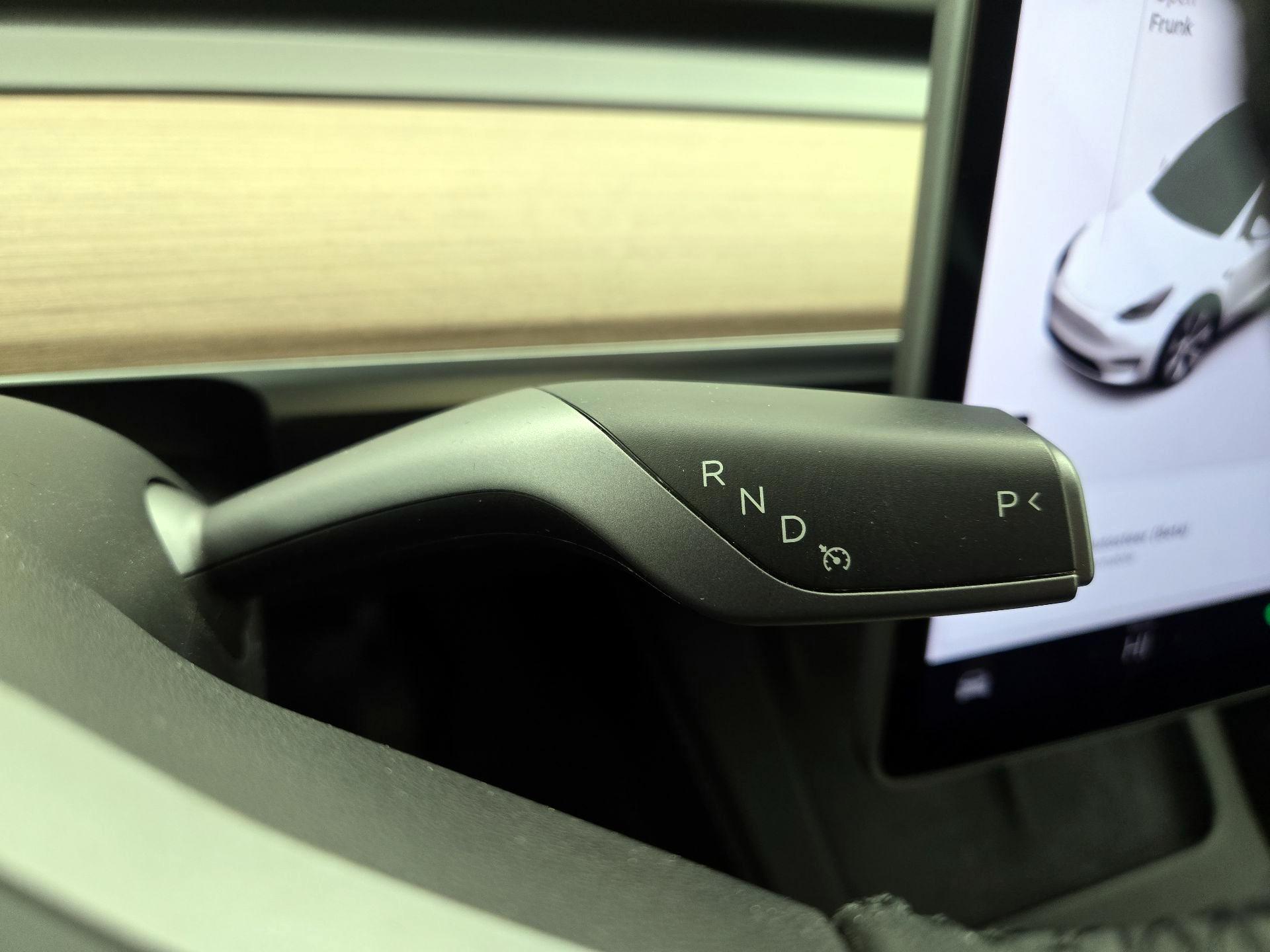 Thumbnail: 2022 Tesla Model Y - 17