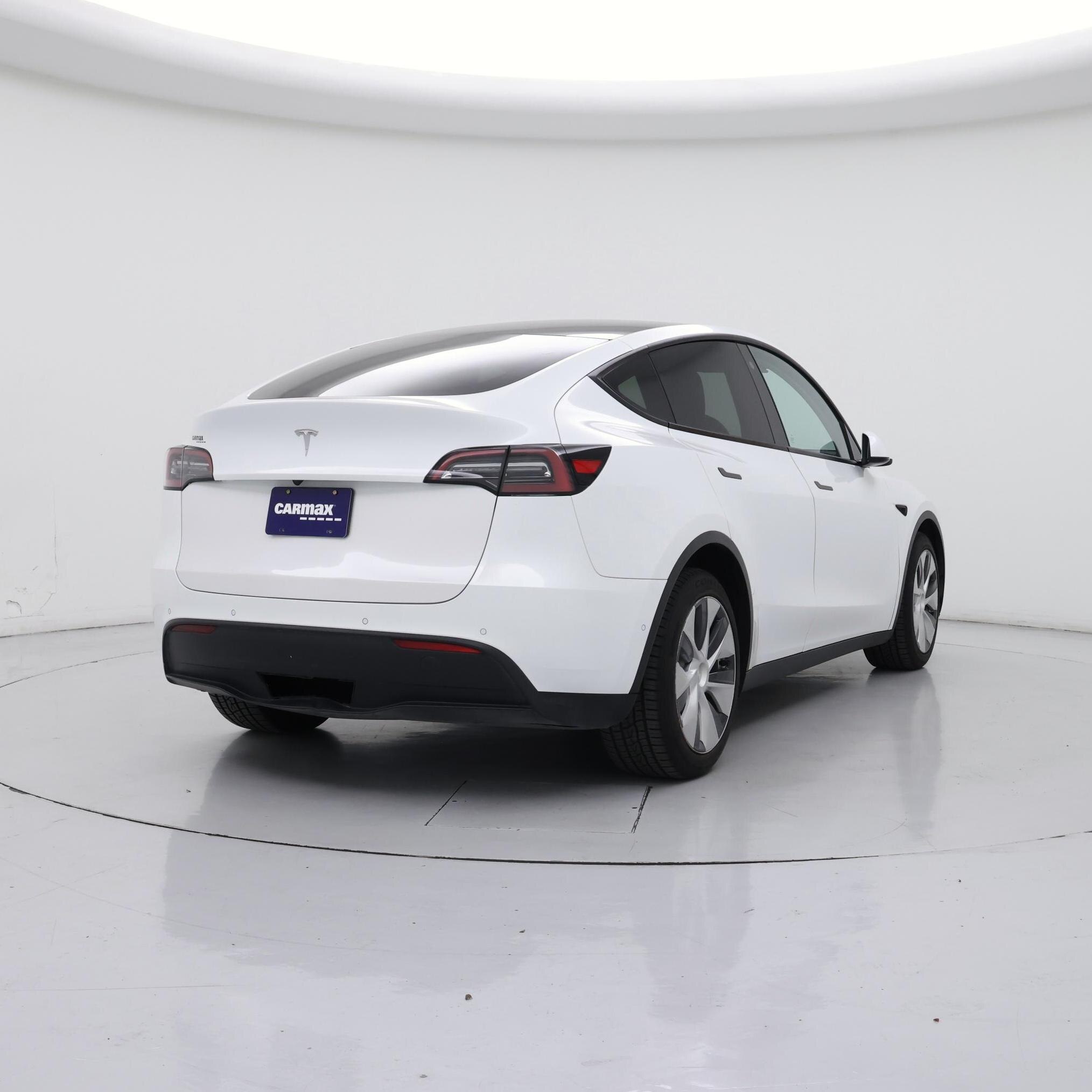 Thumbnail: 2022 Tesla Model Y - 8