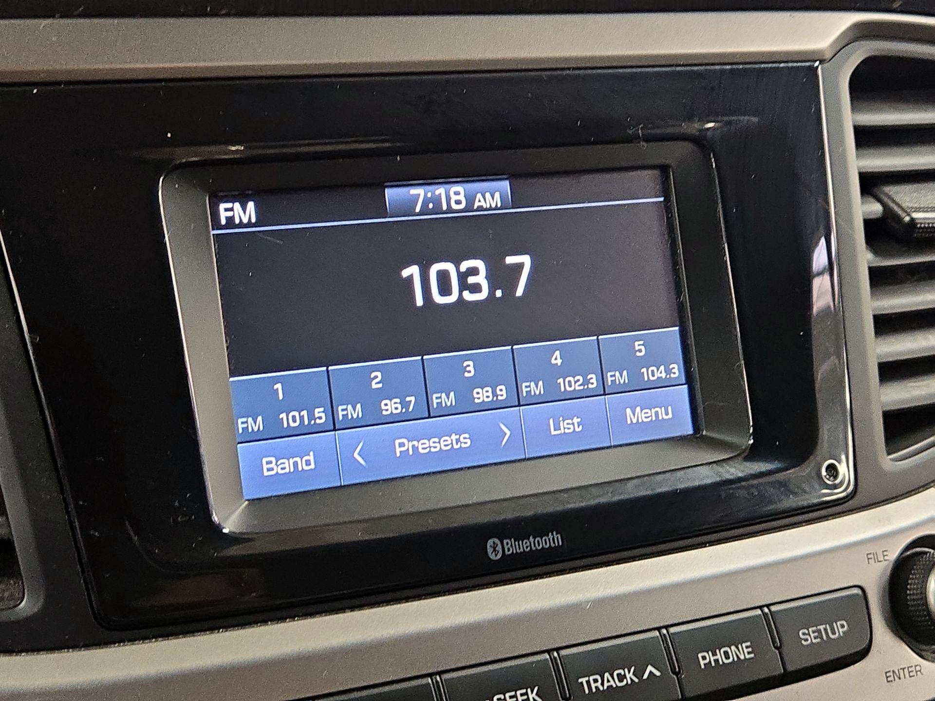 Thumbnail: 2018 Hyundai Accent - 15