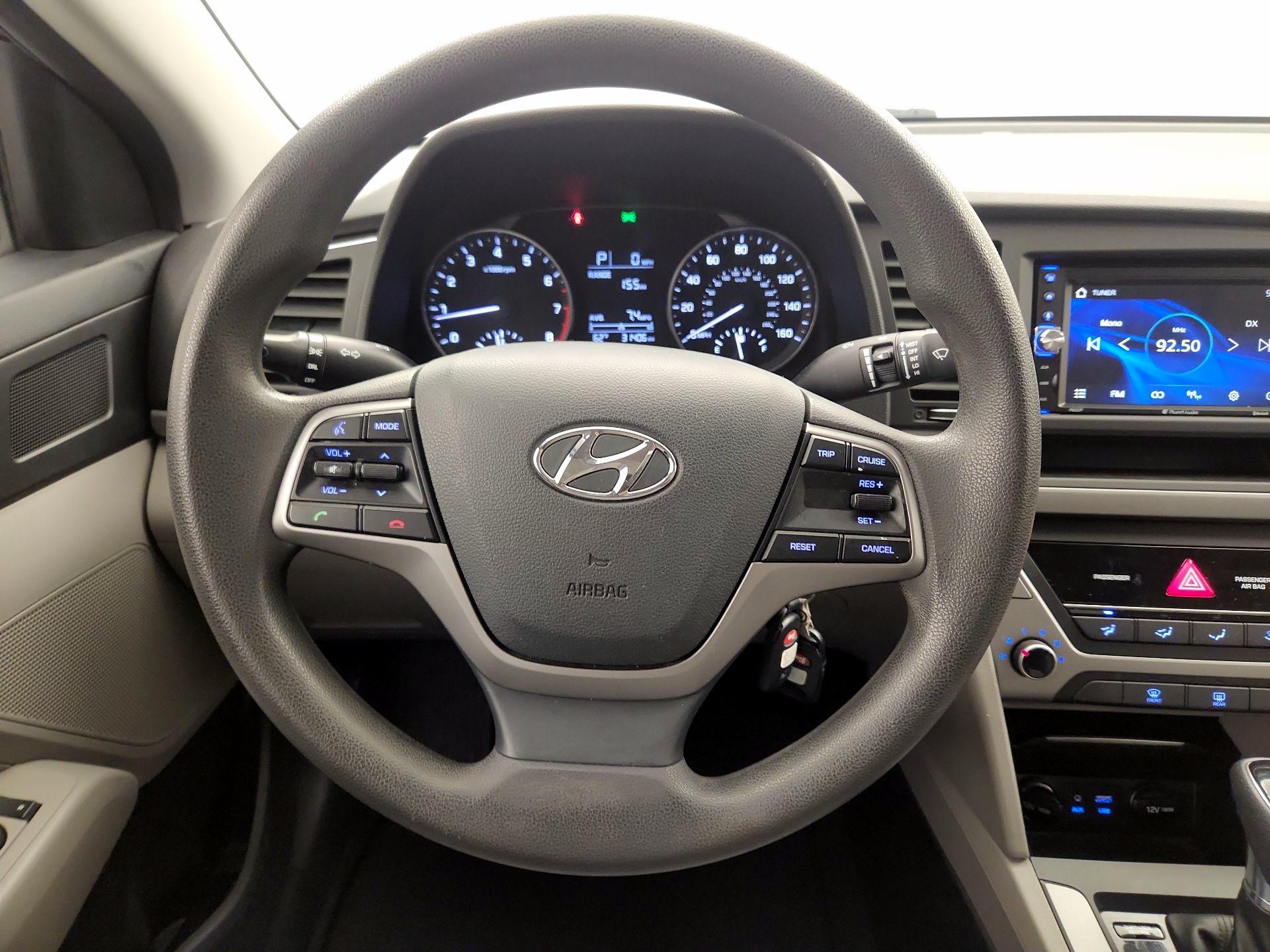 Thumbnail: 2018 Hyundai Elantra - 10