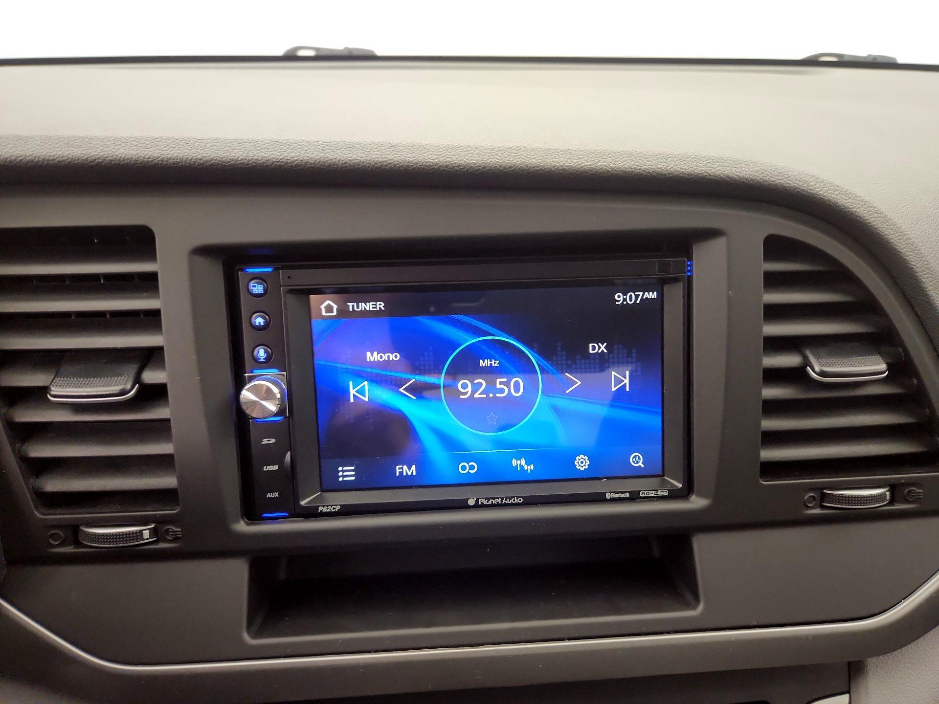 Thumbnail: 2018 Hyundai Elantra - 15