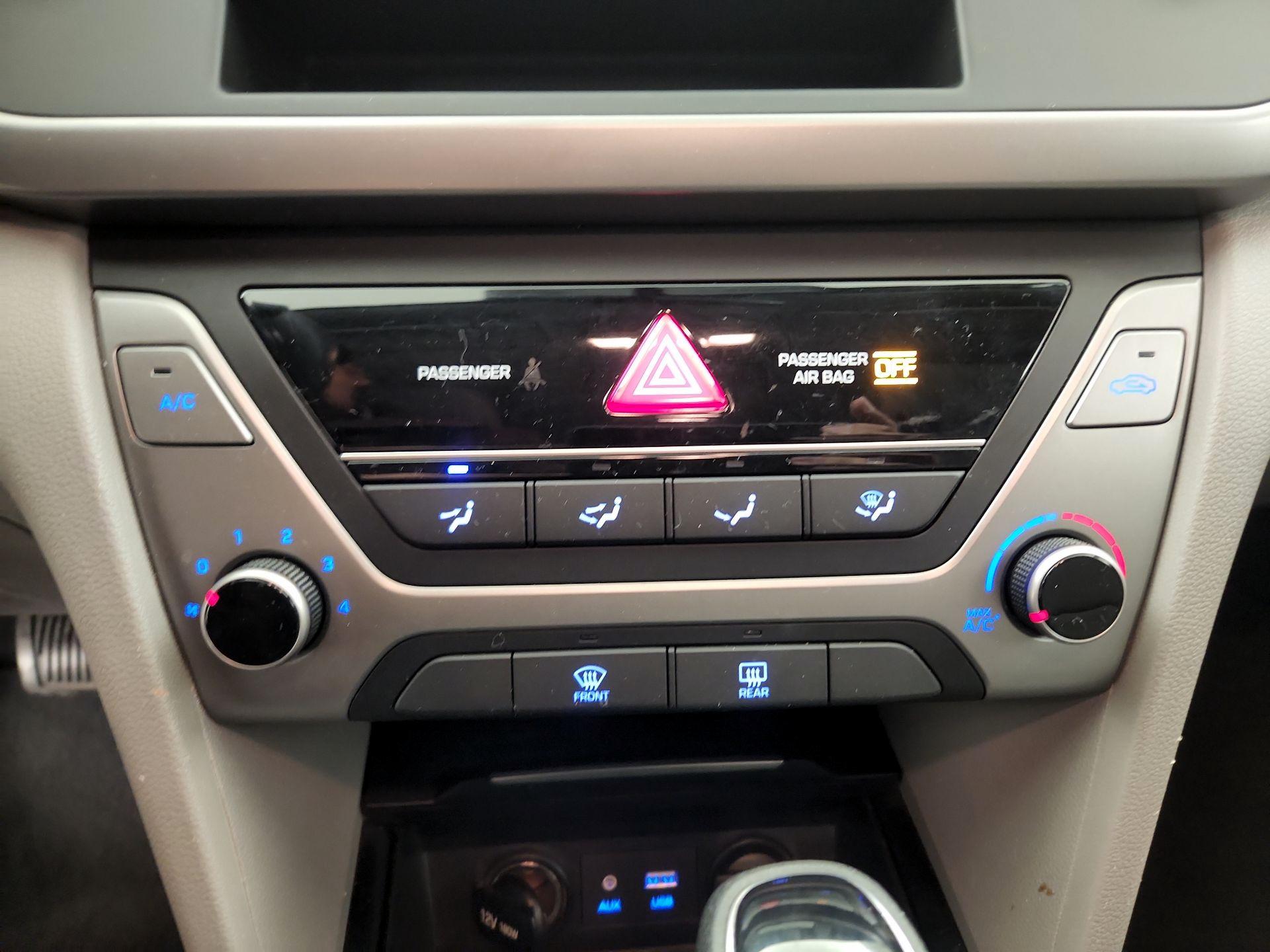 Thumbnail: 2018 Hyundai Elantra - 16