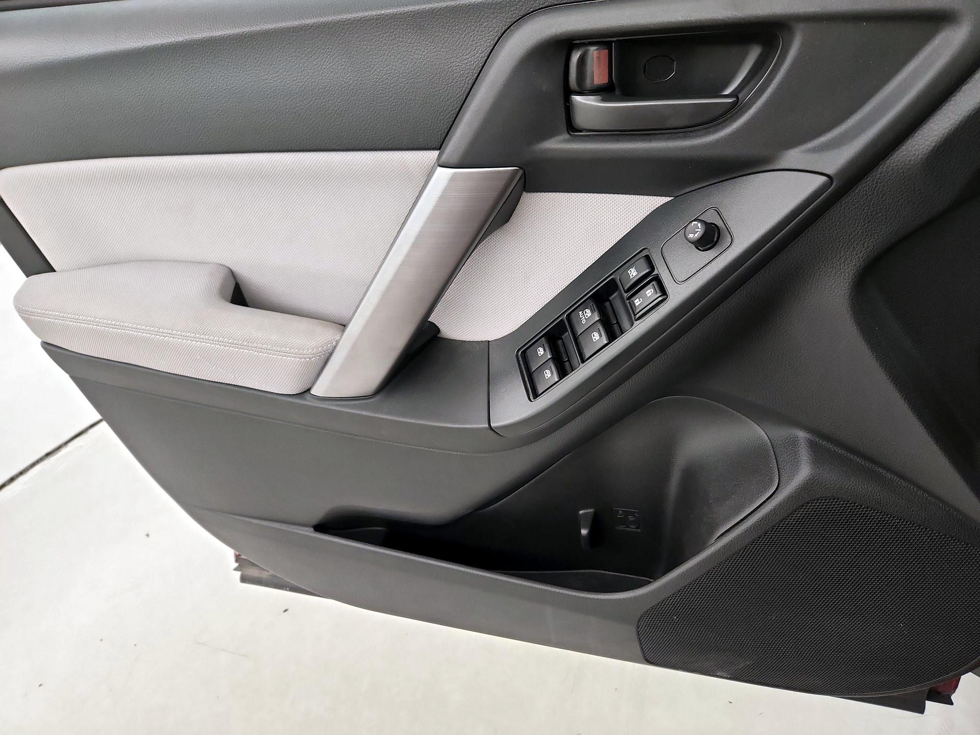 Thumbnail: 2014 Subaru Forester - 12
