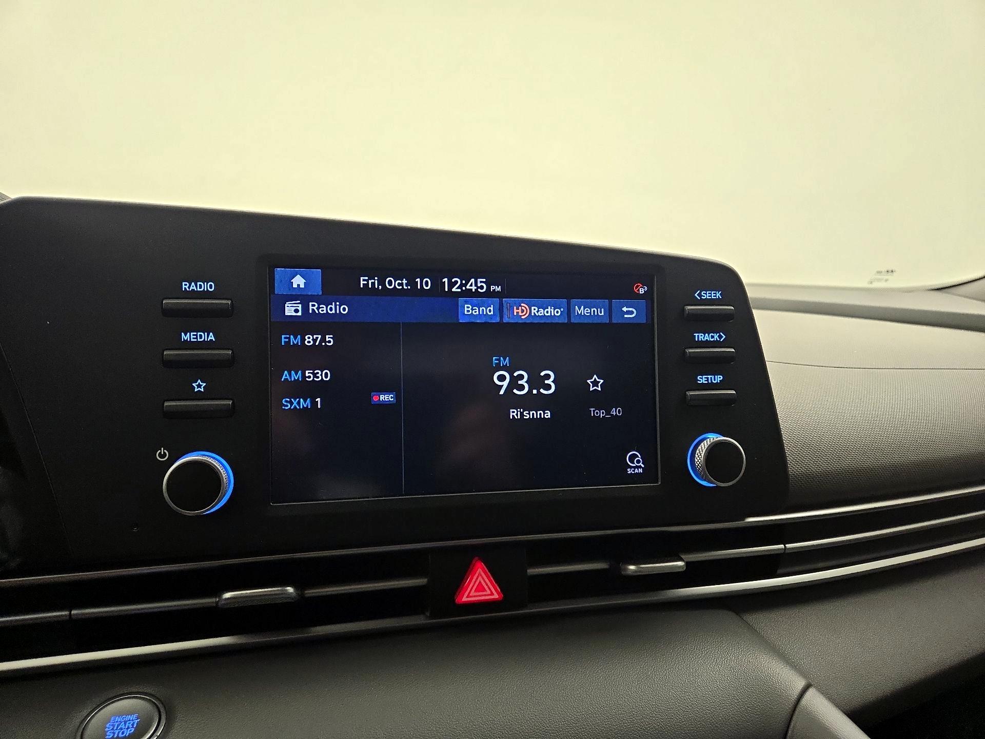 Thumbnail: 2022 Hyundai Elantra - 13