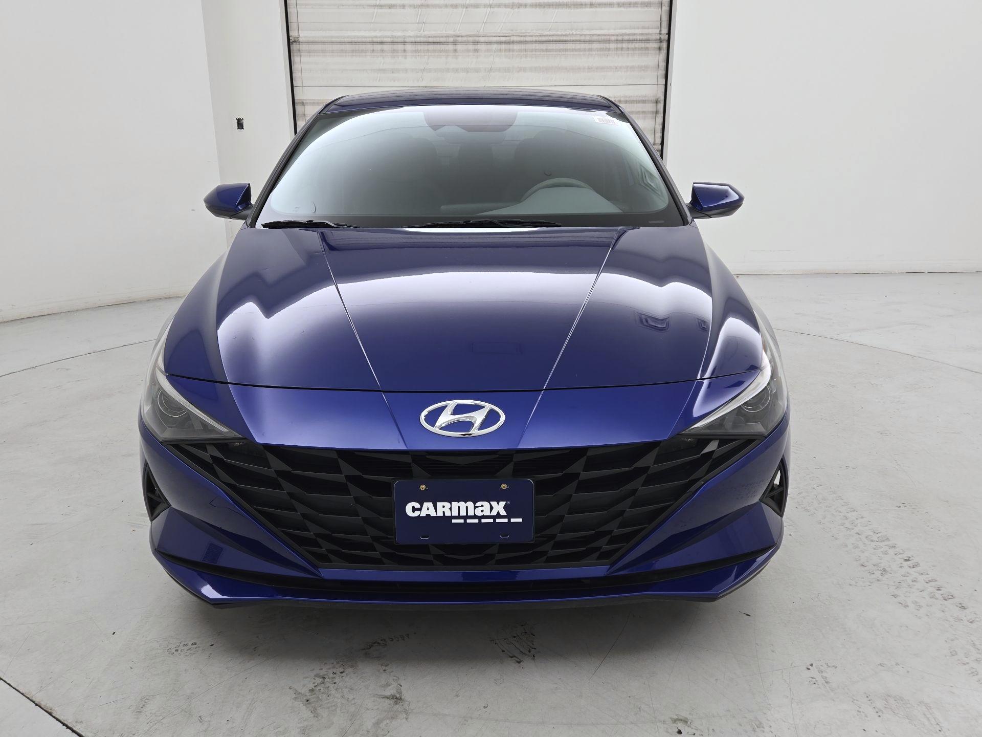 Thumbnail: 2022 Hyundai Elantra - 2