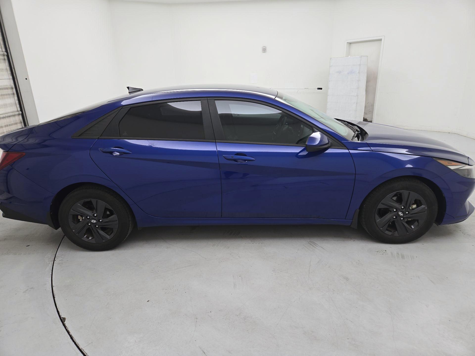 Thumbnail: 2022 Hyundai Elantra - 4