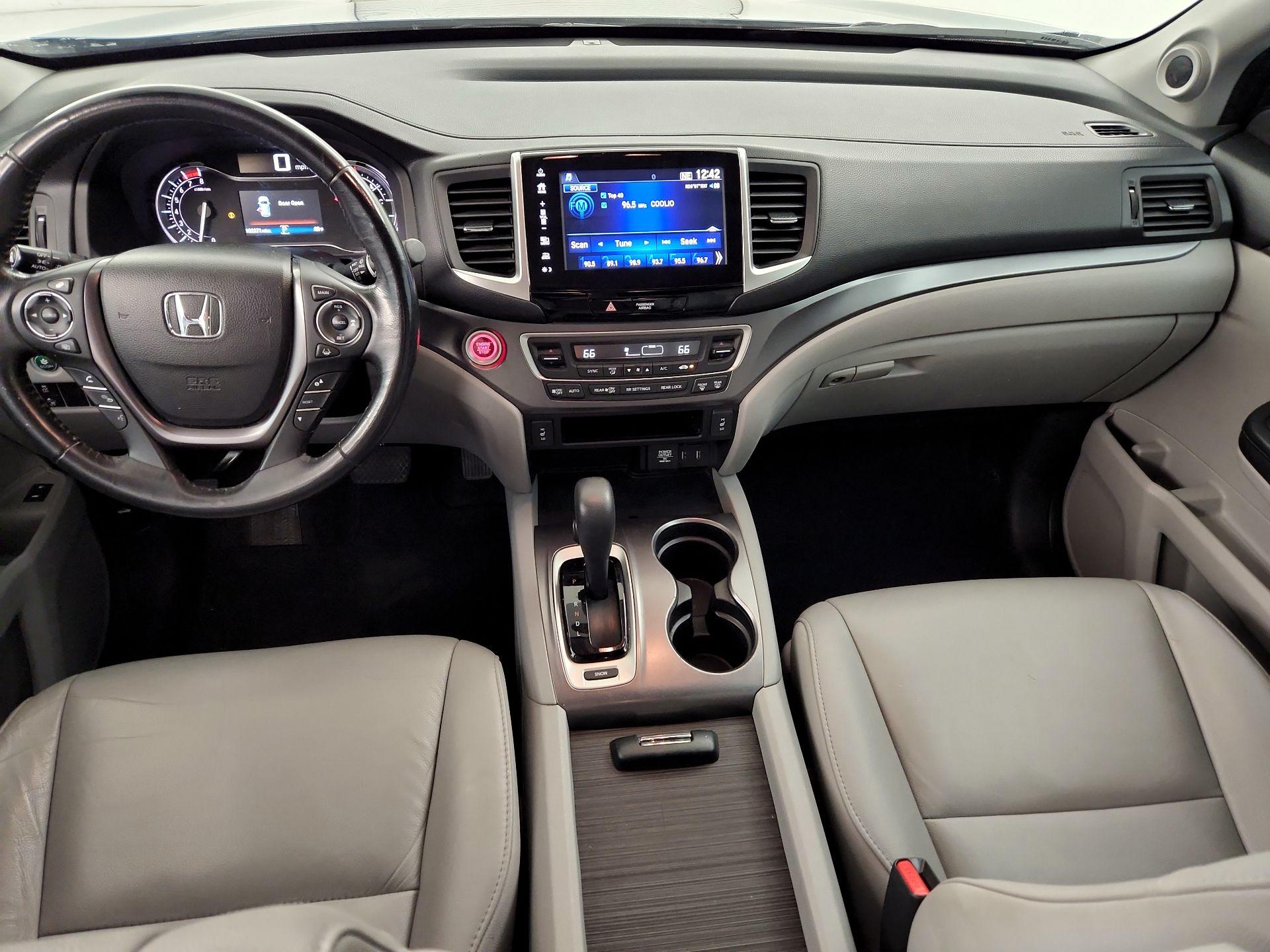 Thumbnail: 2018 Honda Pilot - 9