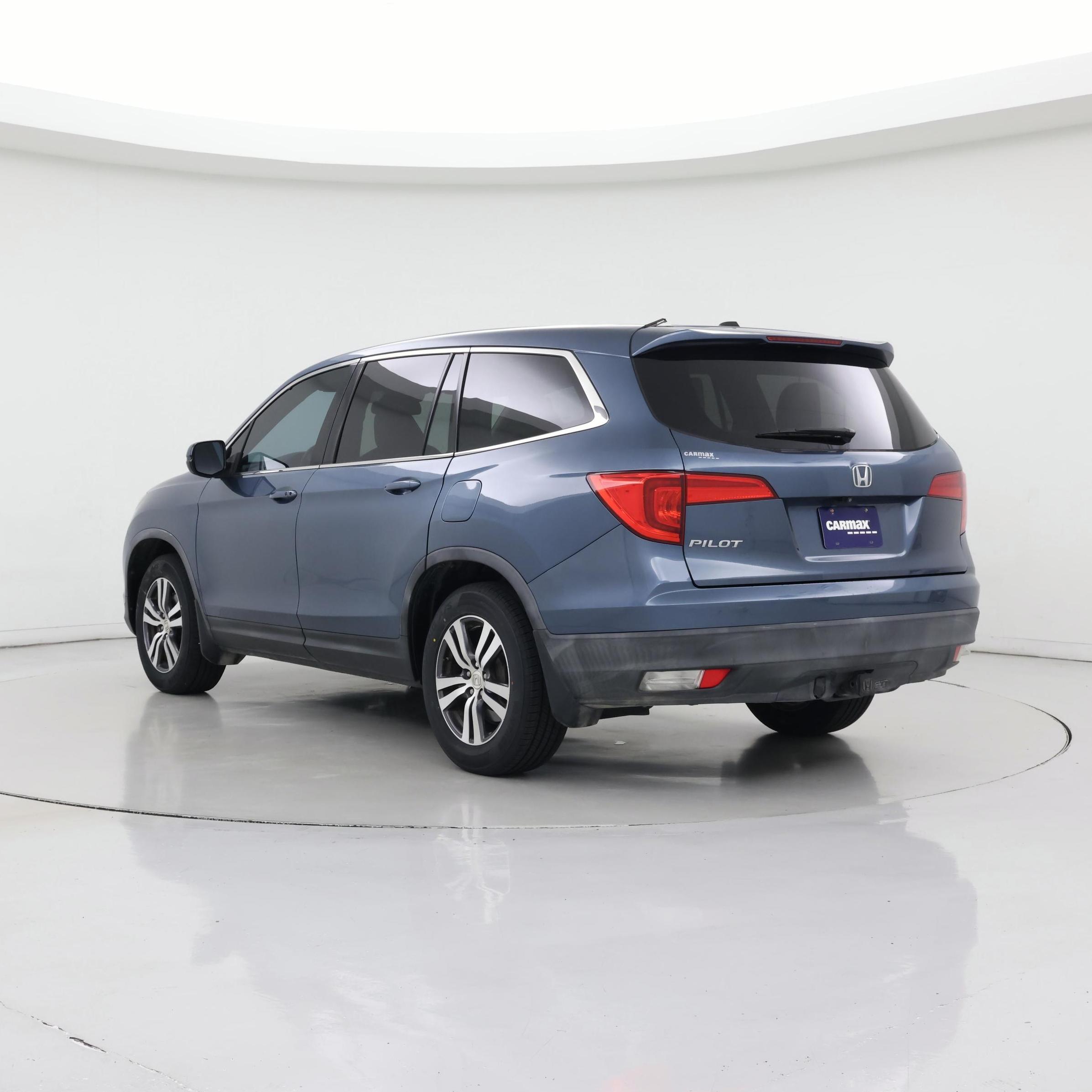 Thumbnail: 2018 Honda Pilot - 2