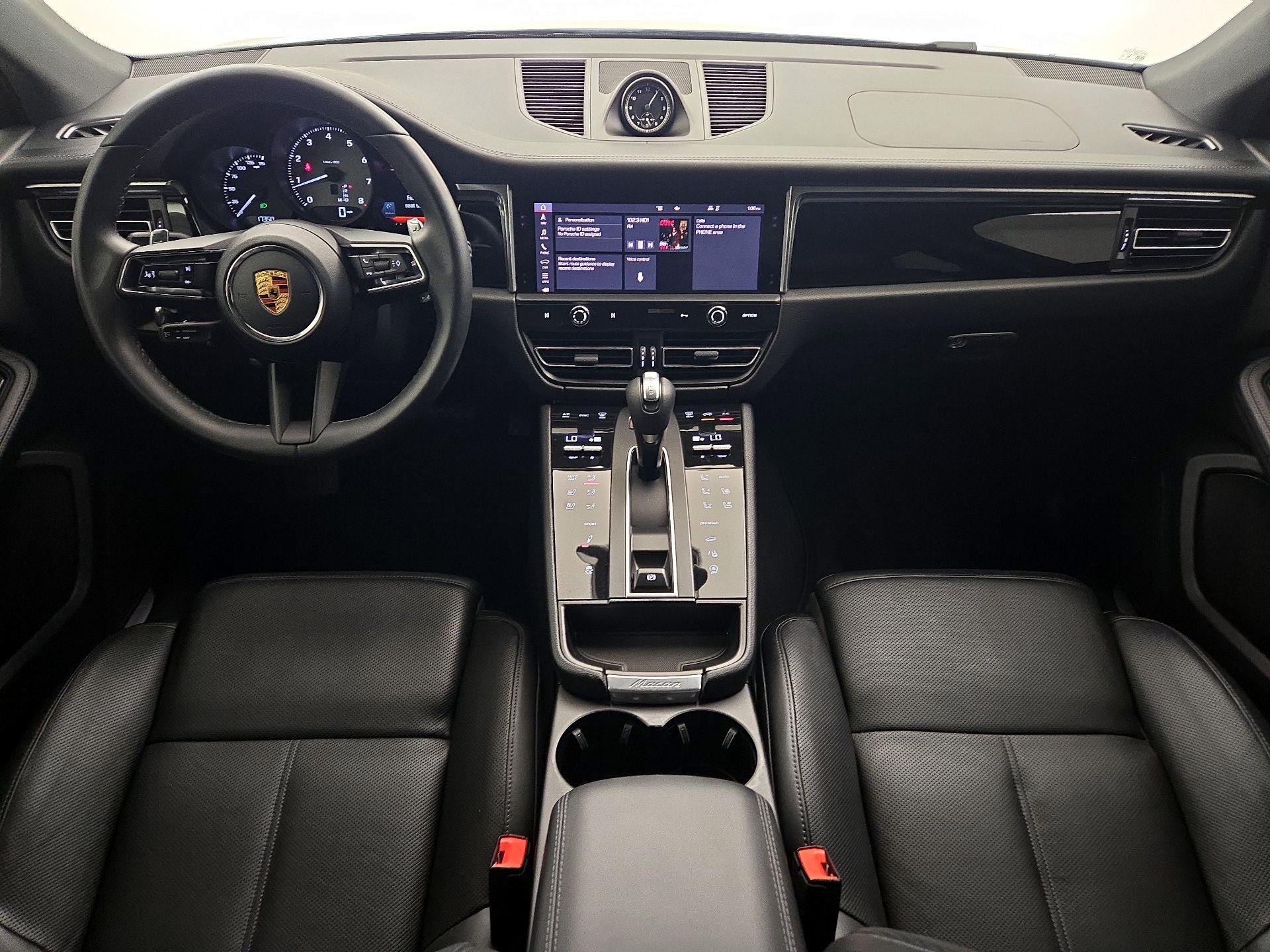 Thumbnail: 2022 Porsche Macan - 8