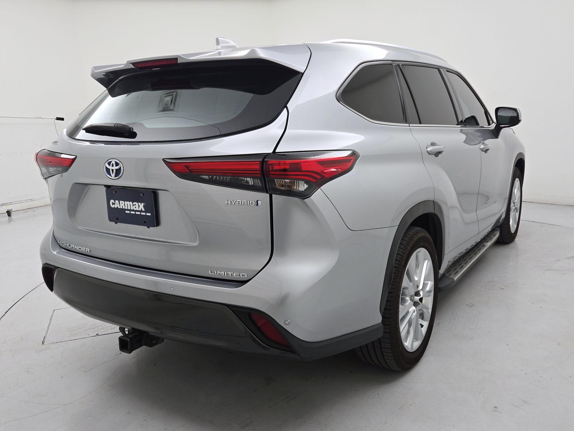 Thumbnail: 2023 Toyota Highlander - 5
