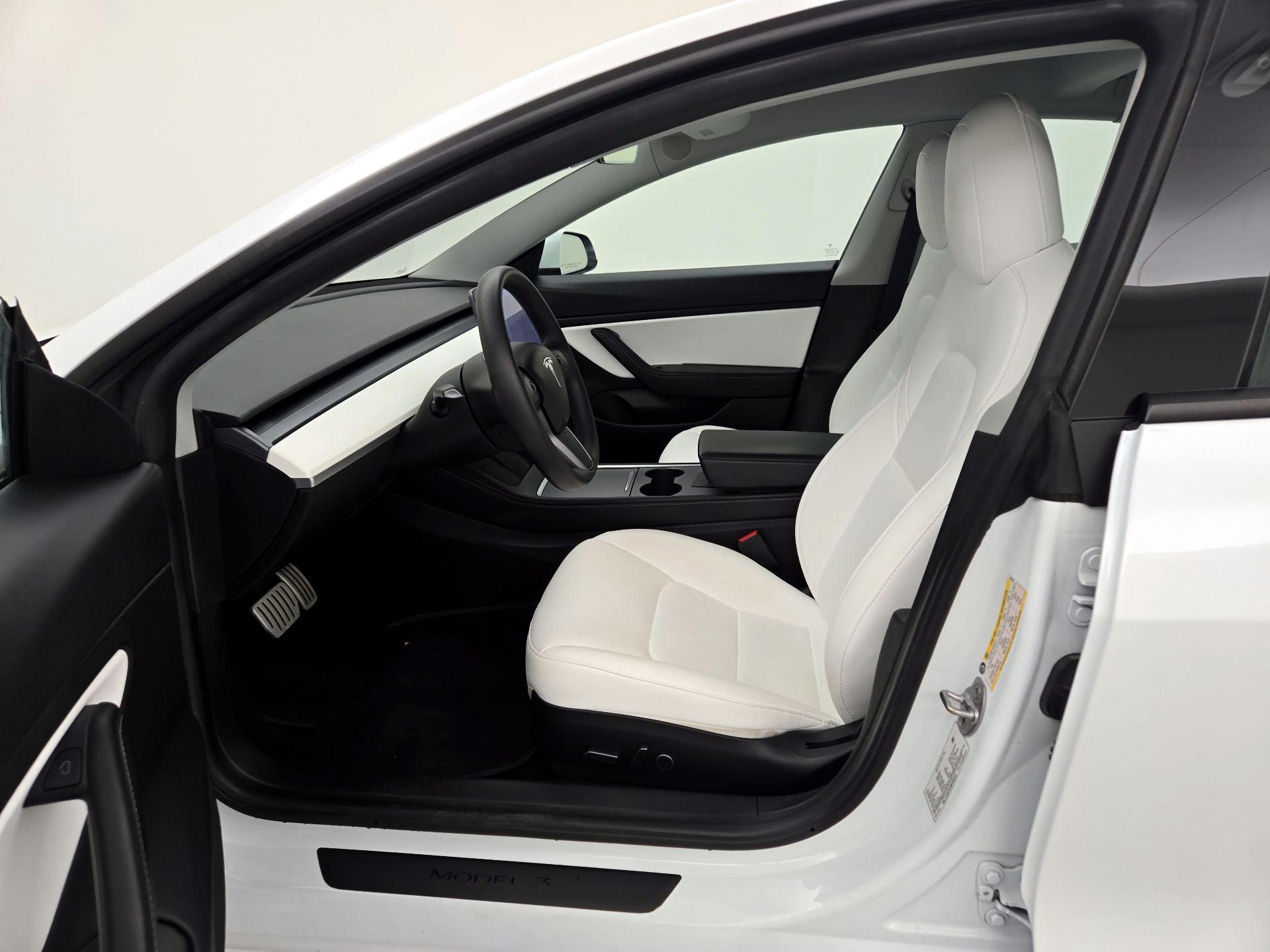 Thumbnail: 2021 Tesla Model 3 - 9