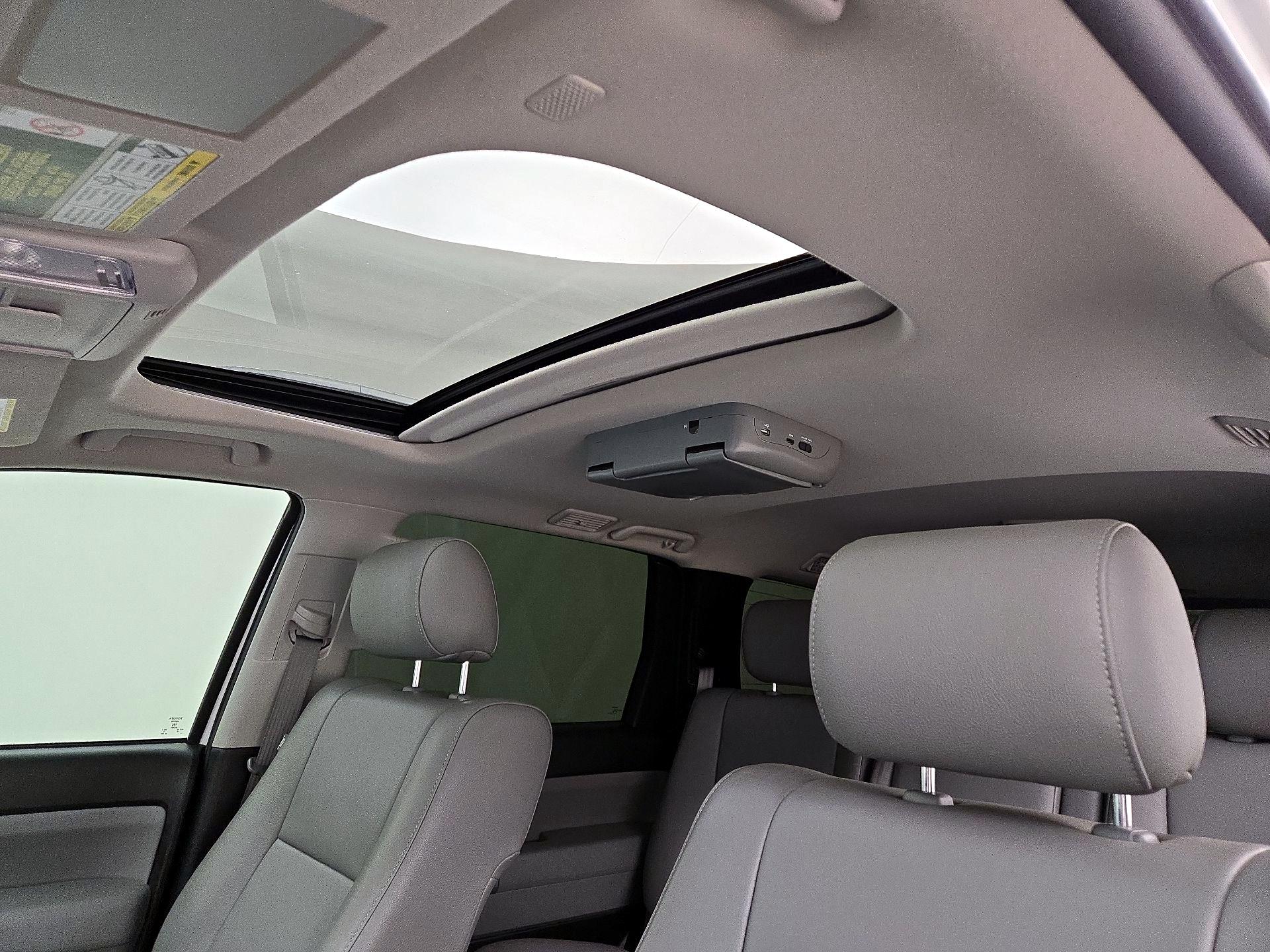 Thumbnail: 2020 Toyota Sequoia - 18