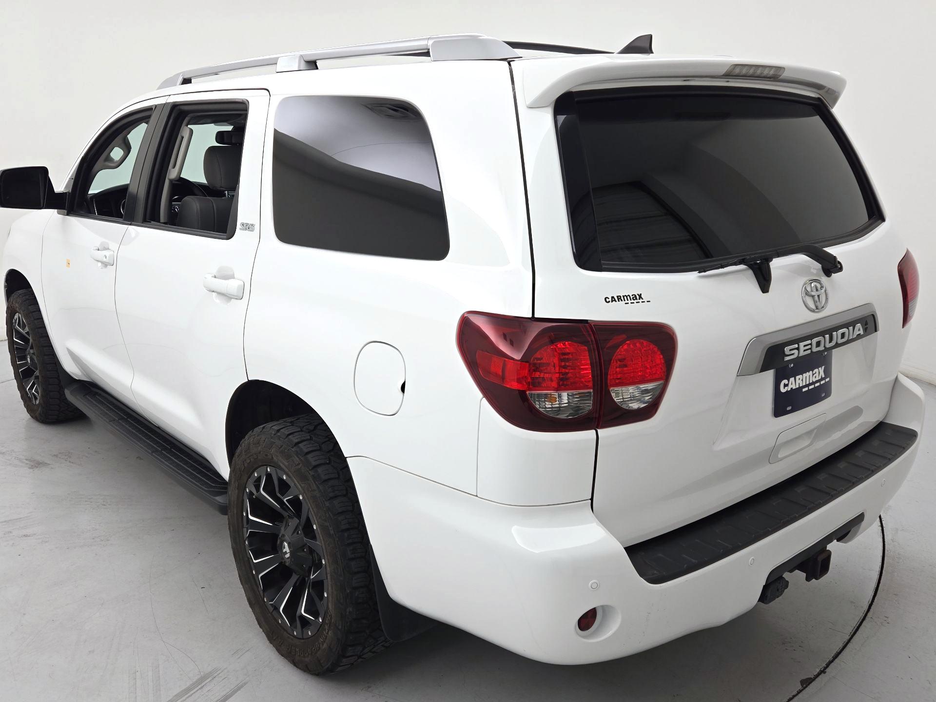 Thumbnail: 2020 Toyota Sequoia - 7