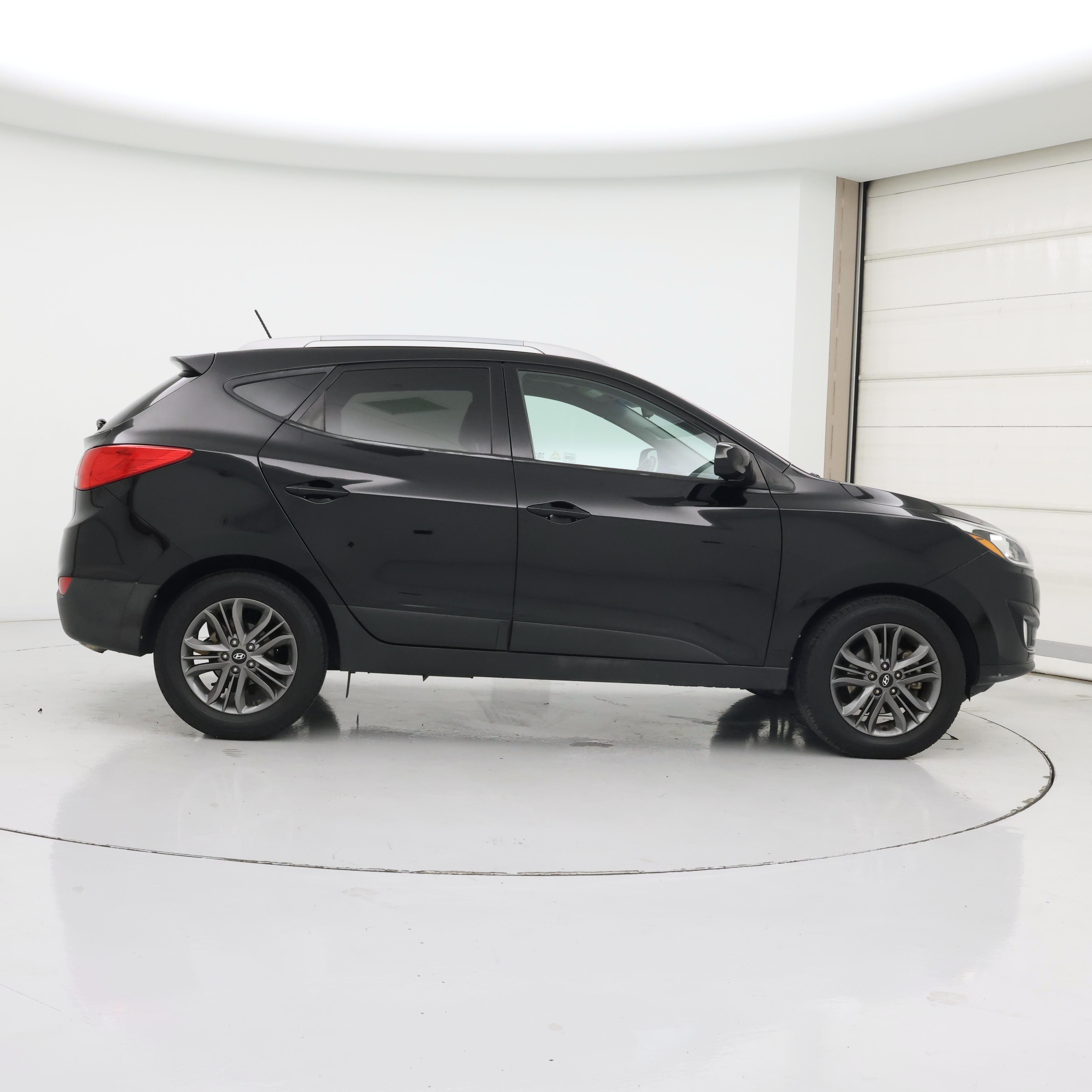 Thumbnail: 2015 Hyundai Tucson - 7