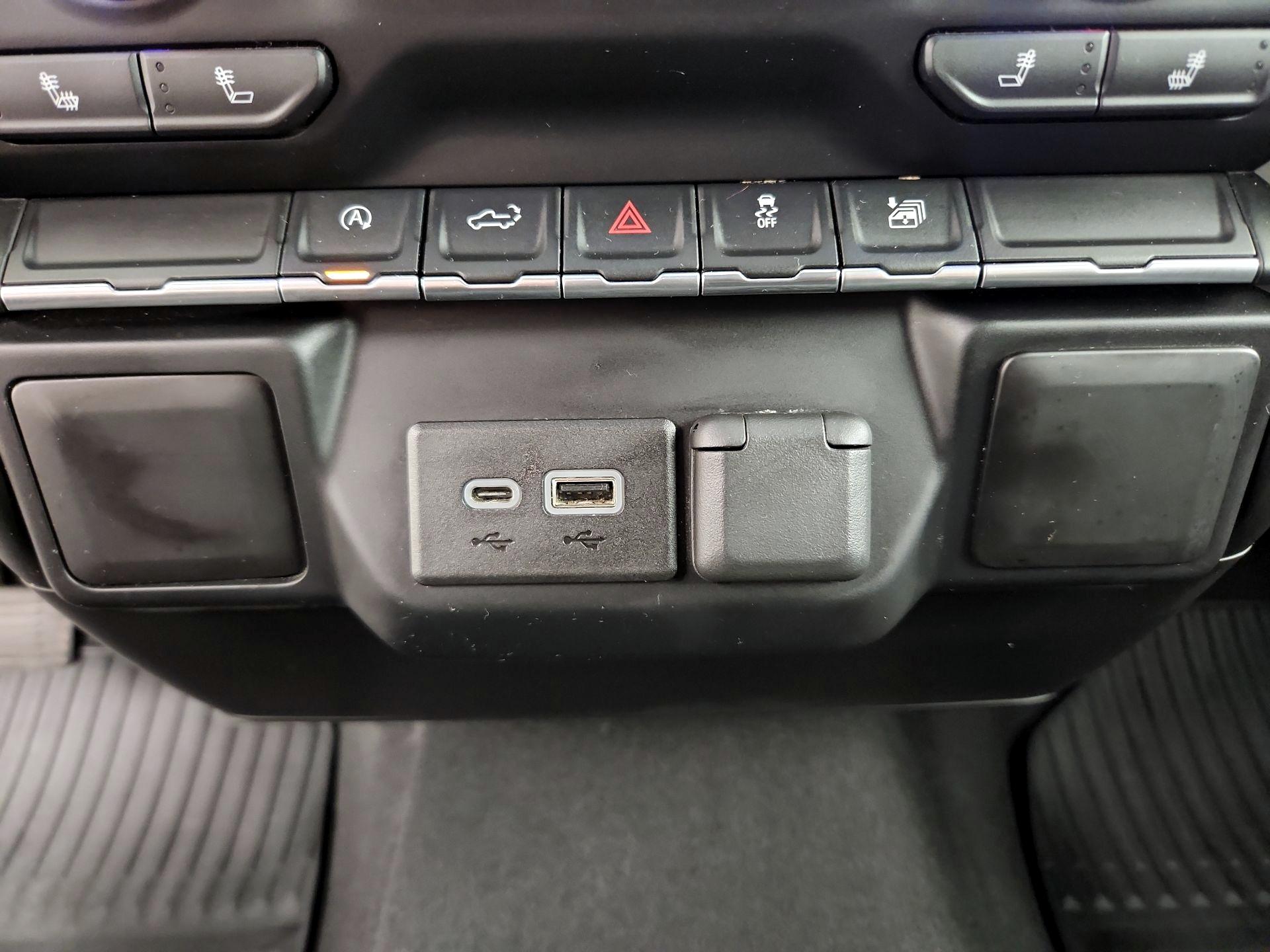 Thumbnail: 2019 Chevrolet Silverado 1500 - 18