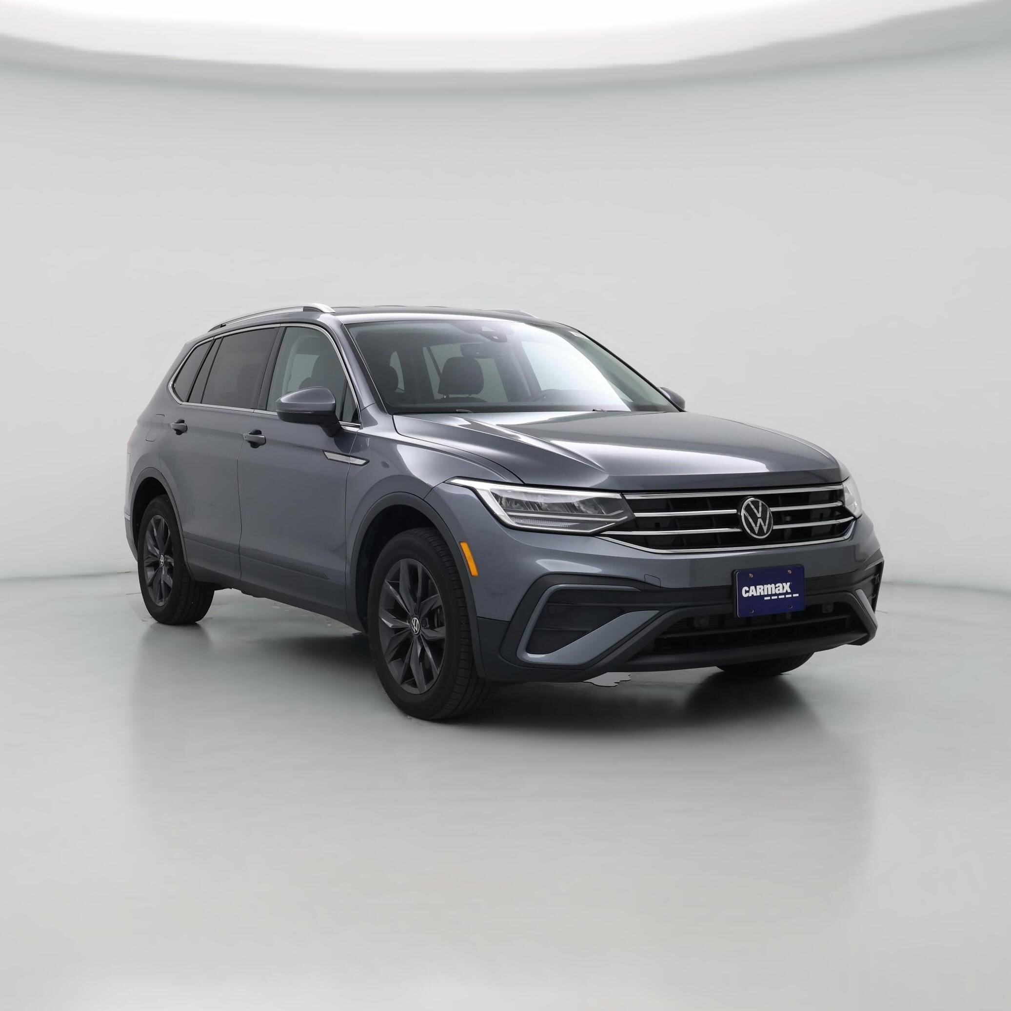 Thumbnail: 2023 Volkswagen Tiguan - 1