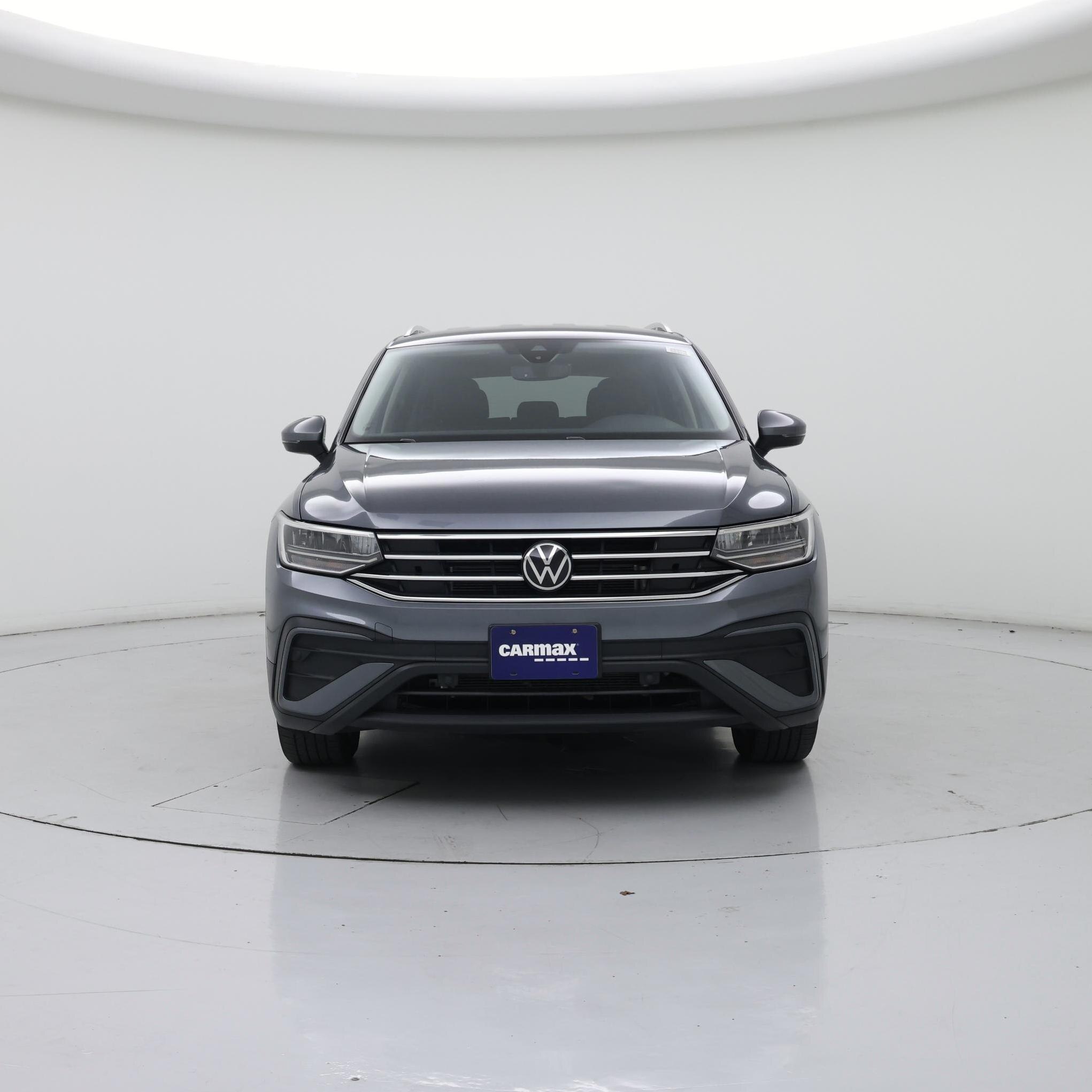 Thumbnail: 2023 Volkswagen Tiguan - 5