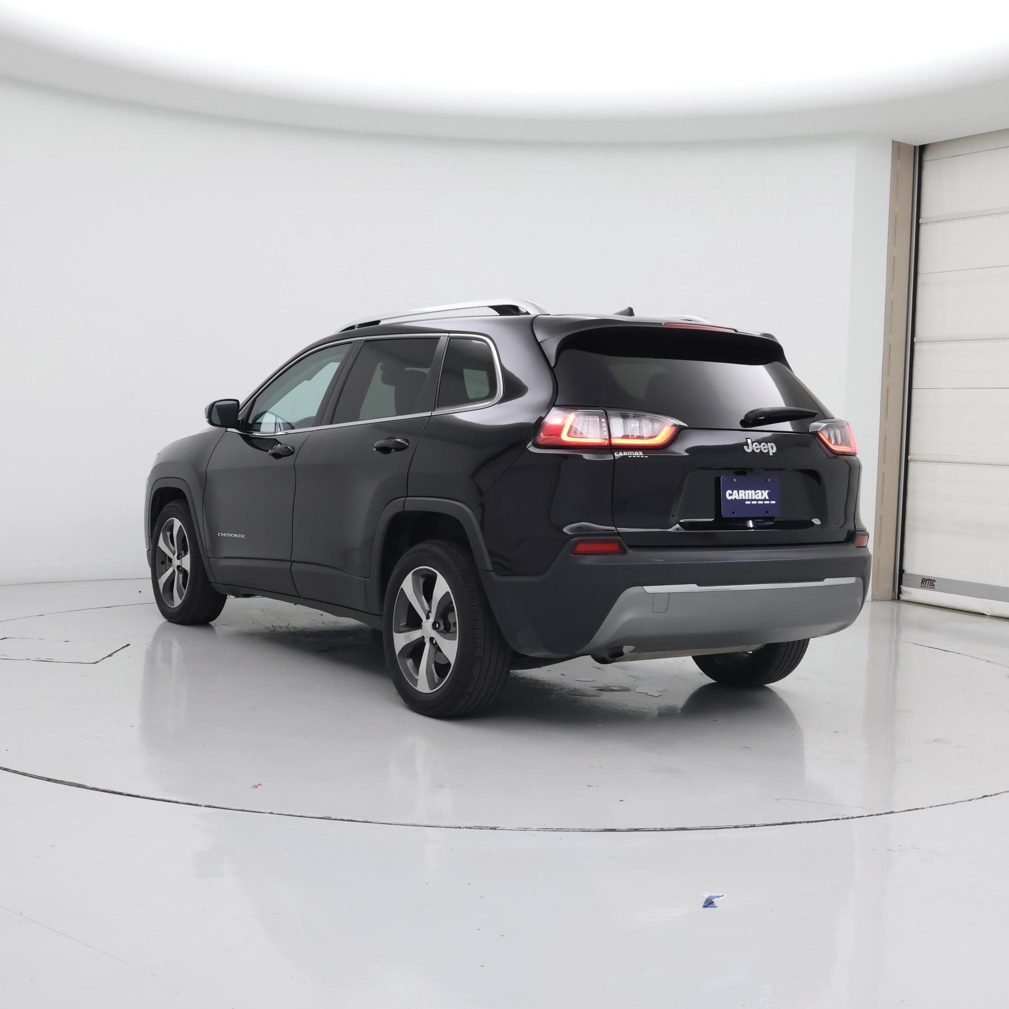 Thumbnail: 2019 Jeep Cherokee - 2
