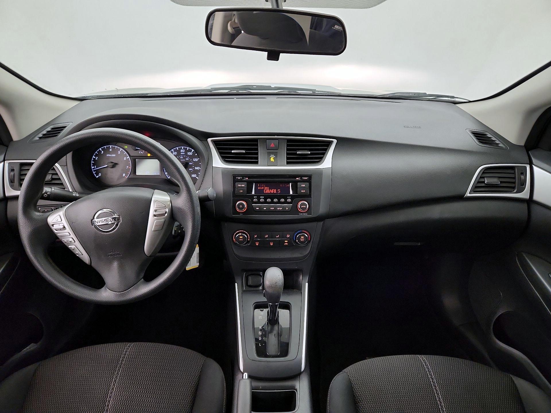 Thumbnail: 2017 Nissan Sentra - 9