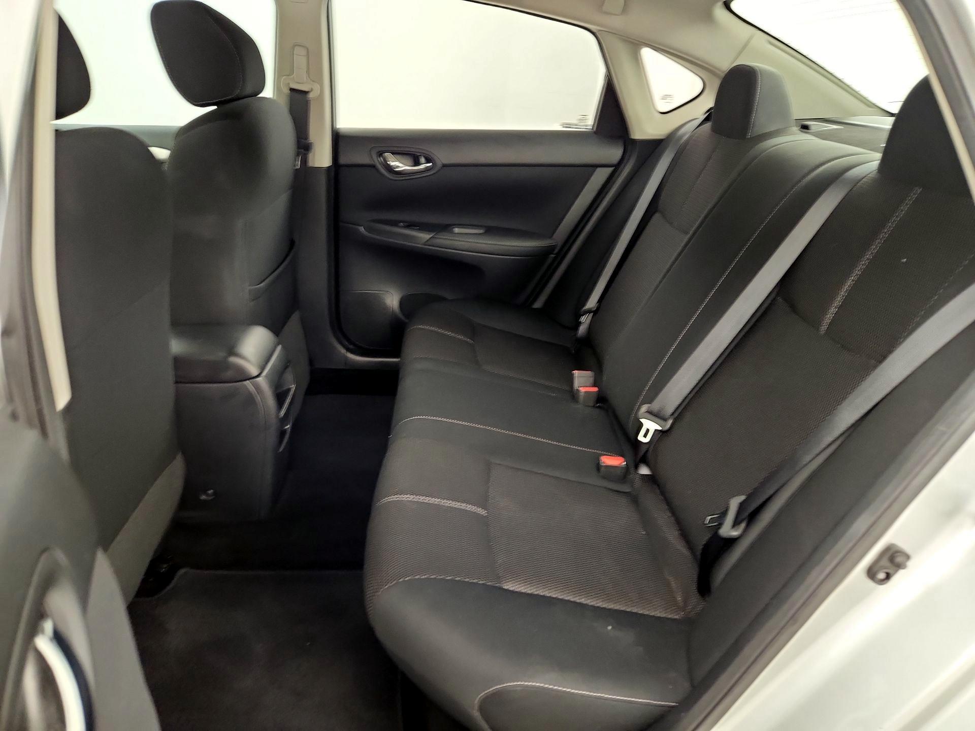Thumbnail: 2017 Nissan Sentra - 17