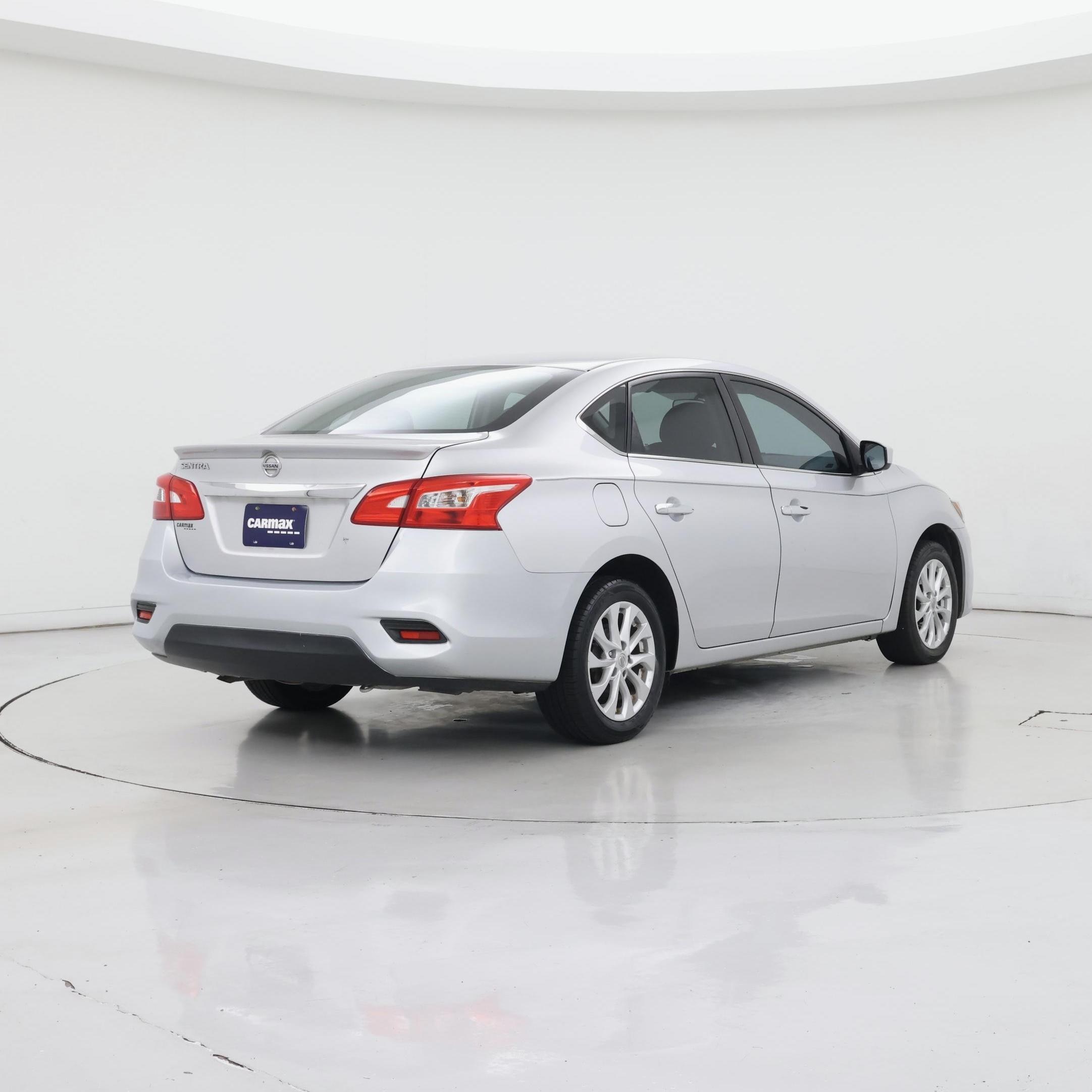 Thumbnail: 2017 Nissan Sentra - 8