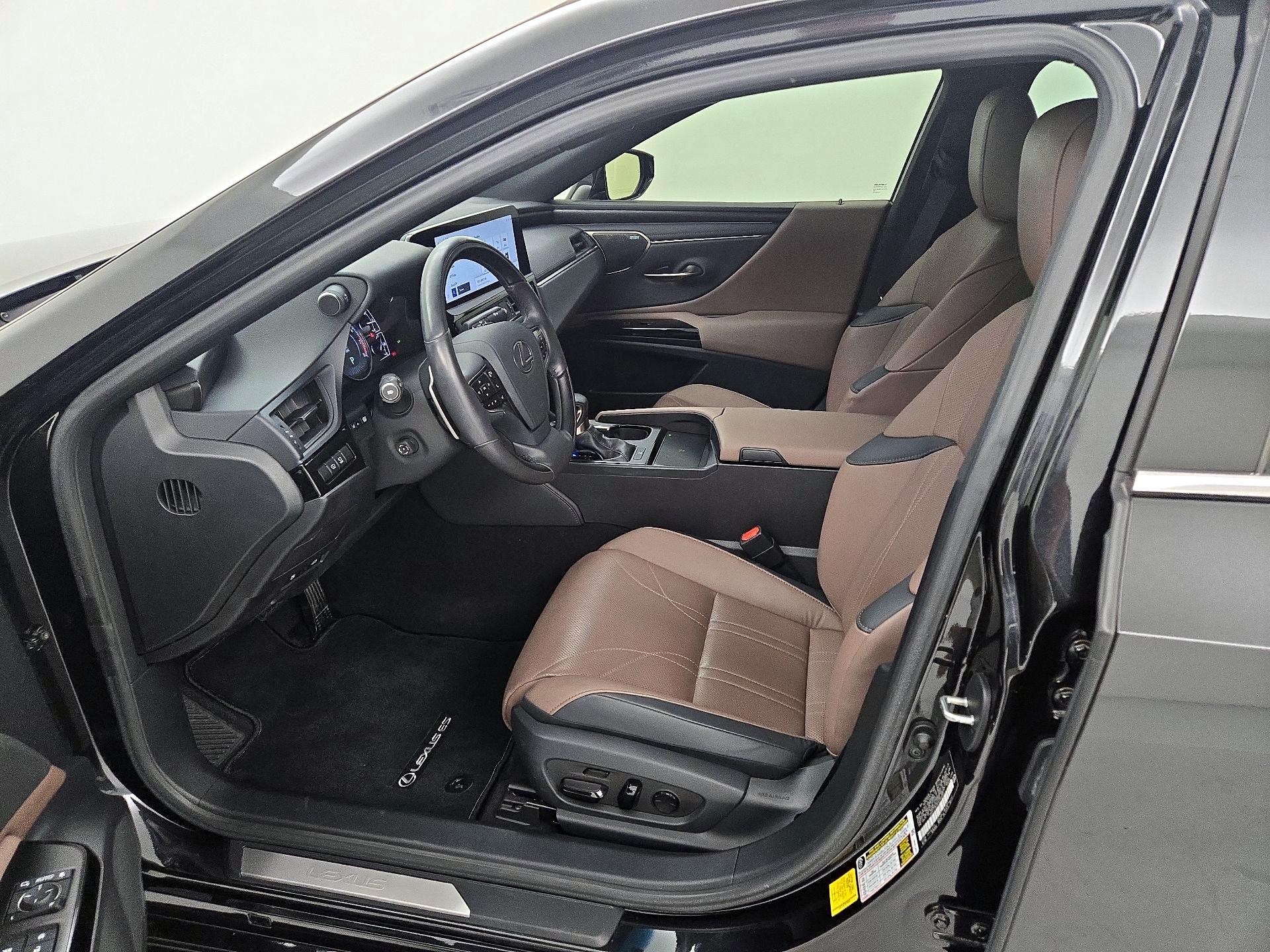 Thumbnail: 2023 Lexus ES - 9