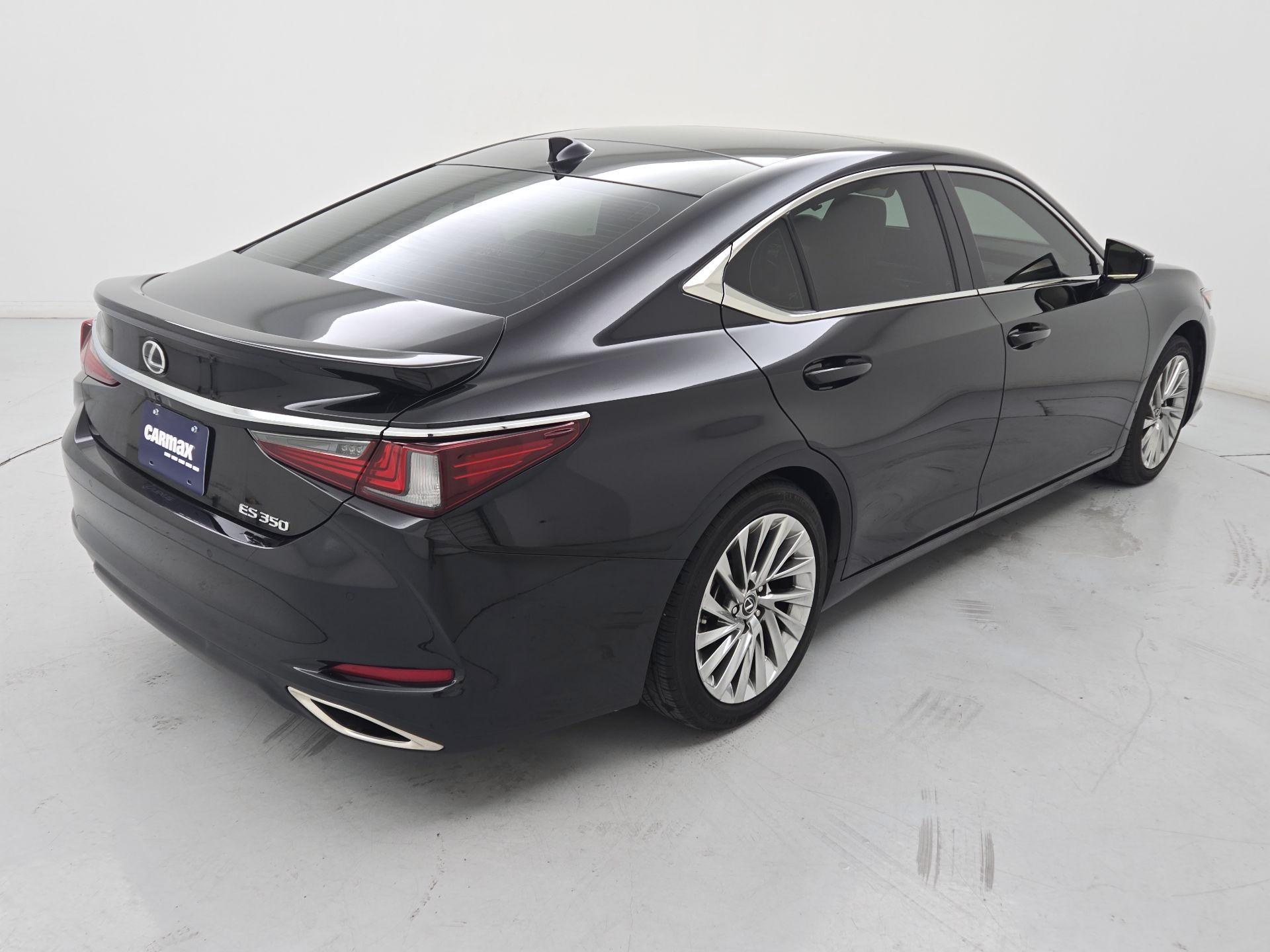 Thumbnail: 2023 Lexus ES - 5
