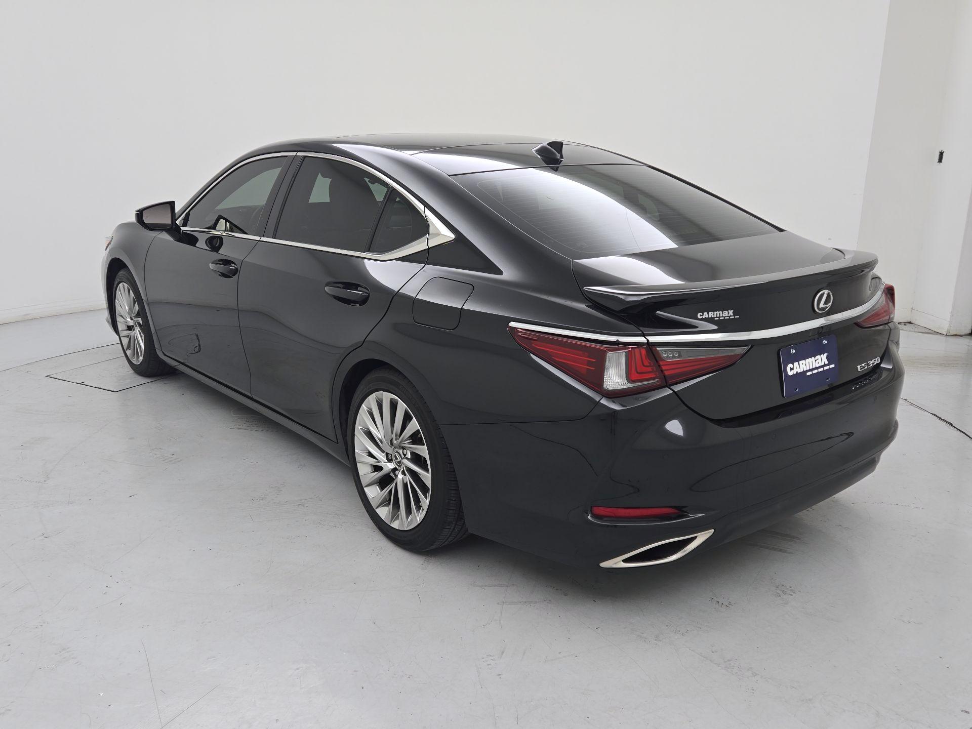 Thumbnail: 2023 Lexus ES - 7