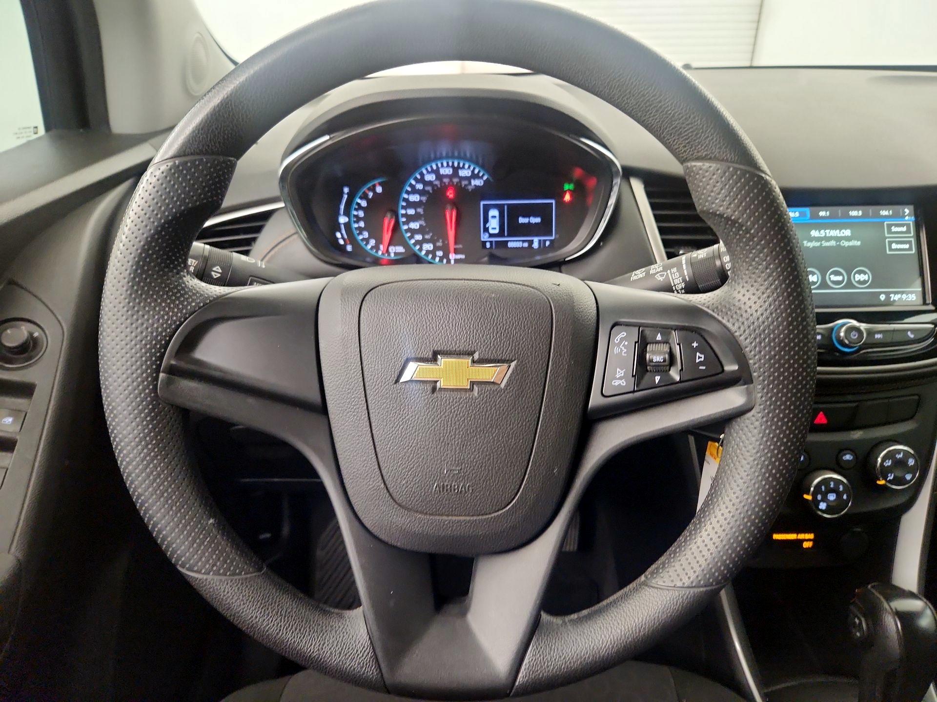 Thumbnail: 2019 Chevrolet Trax - 10