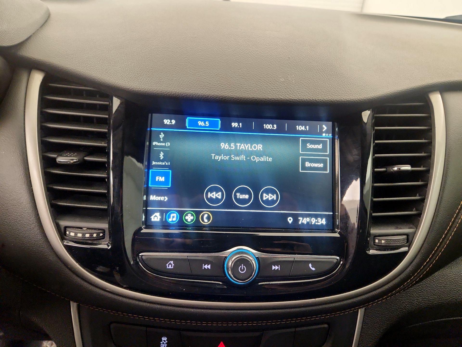 Thumbnail: 2019 Chevrolet Trax - 15