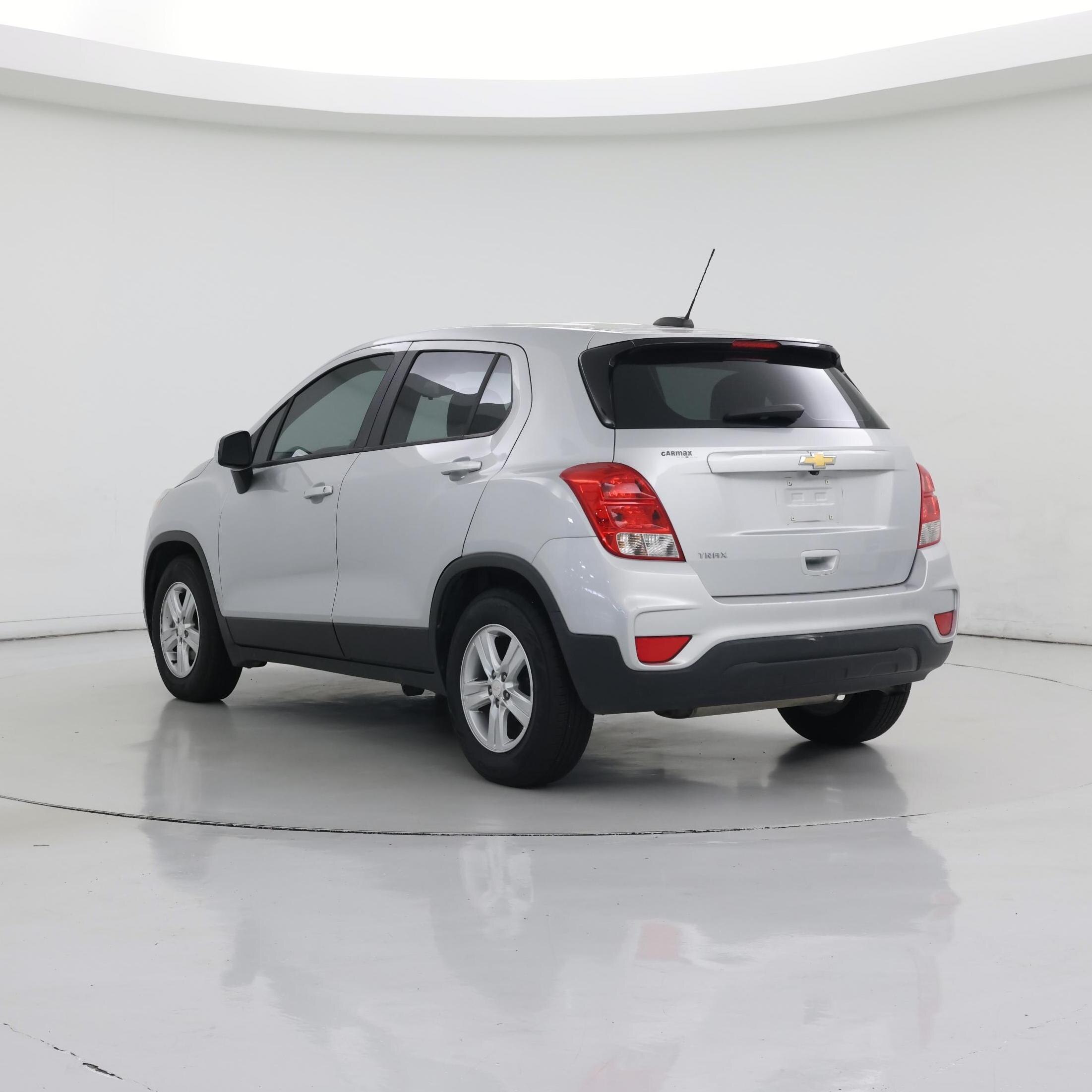 Thumbnail: 2019 Chevrolet Trax - 2