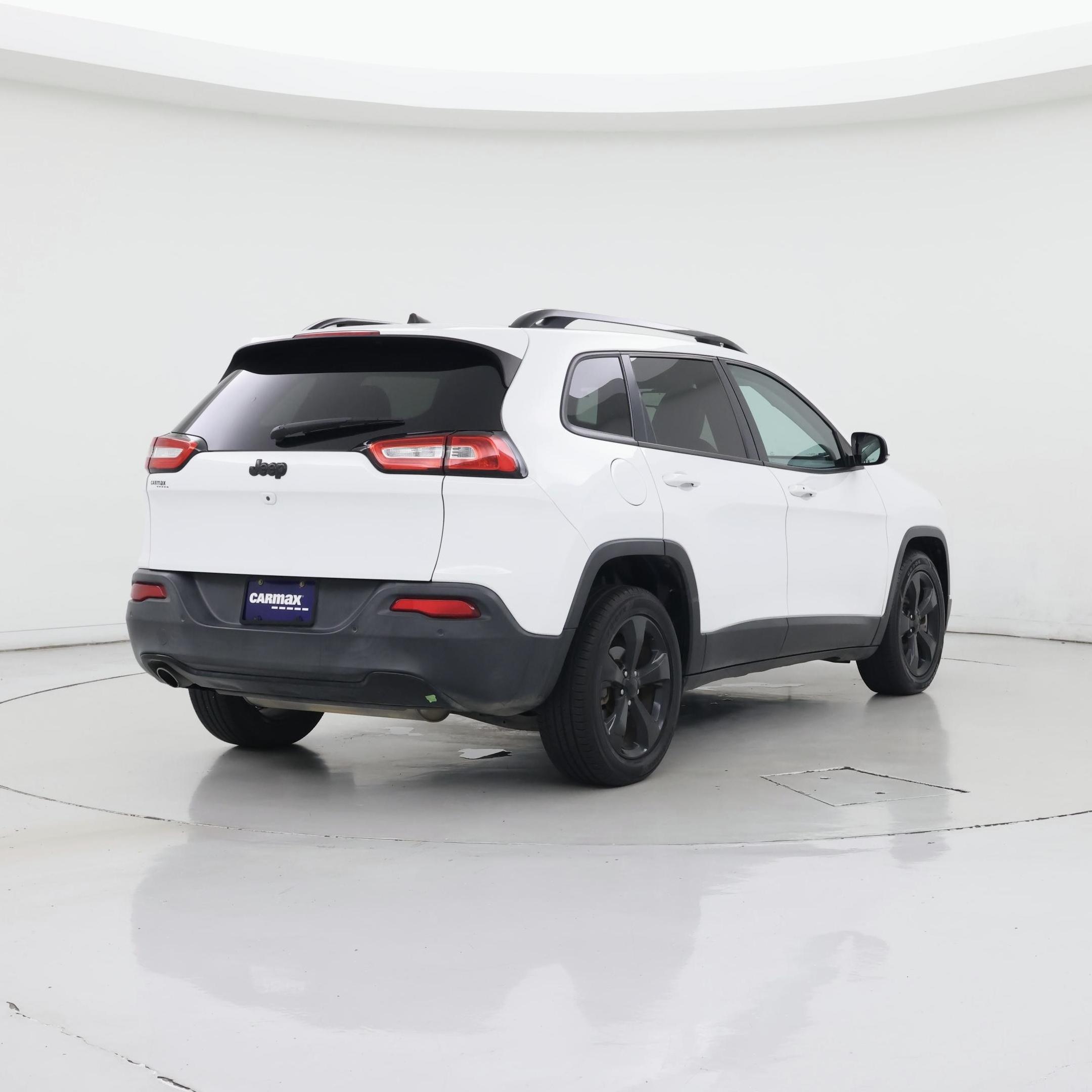 Thumbnail: 2016 Jeep Cherokee - 8