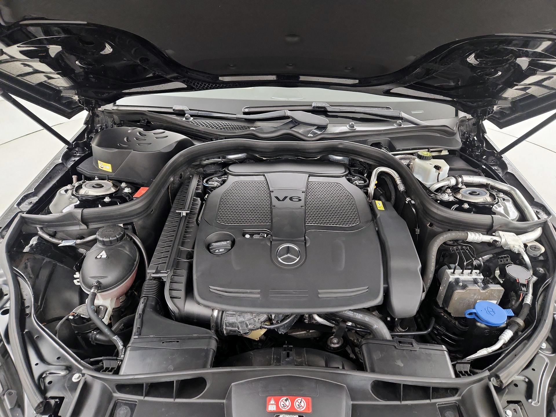 Thumbnail: 2016 Mercedes-Benz E-Class - 19