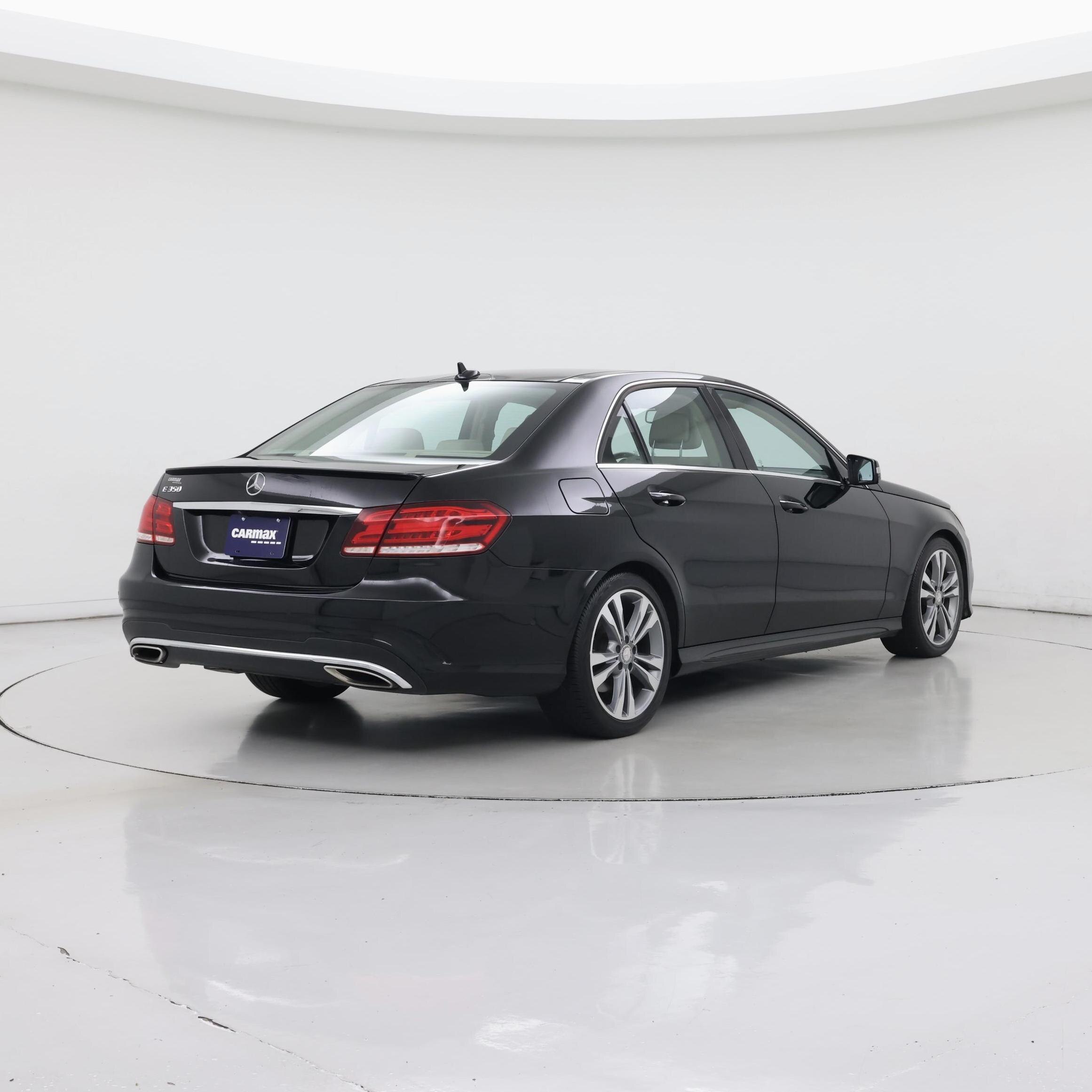 Thumbnail: 2016 Mercedes-Benz E-Class - 8