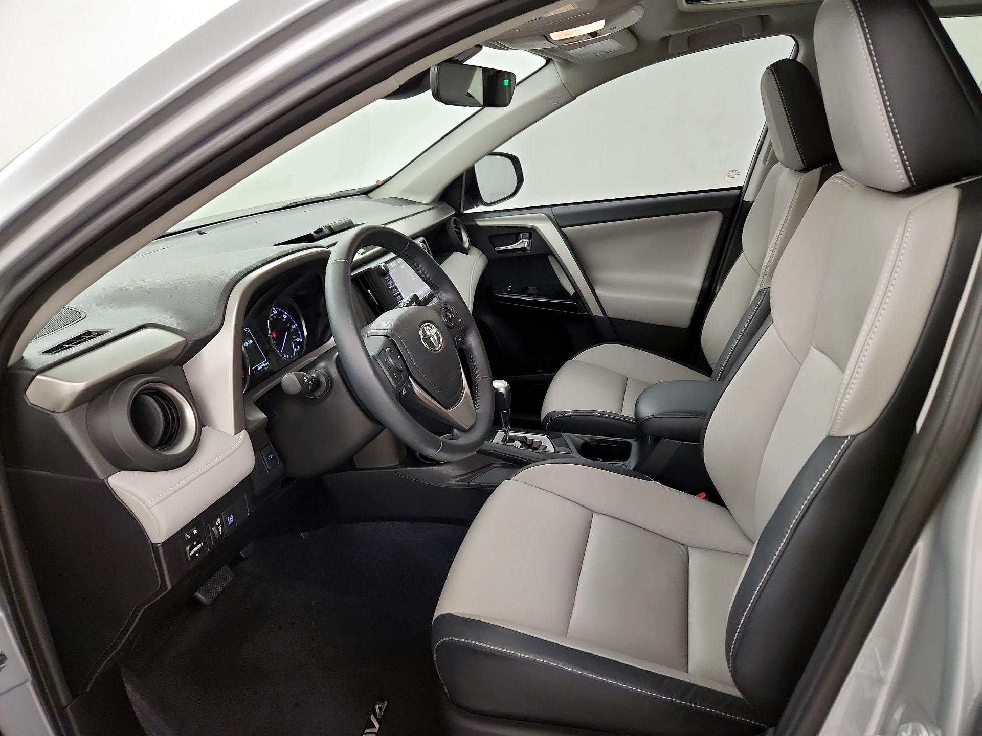 Thumbnail: 2018 Toyota RAV4 - 11