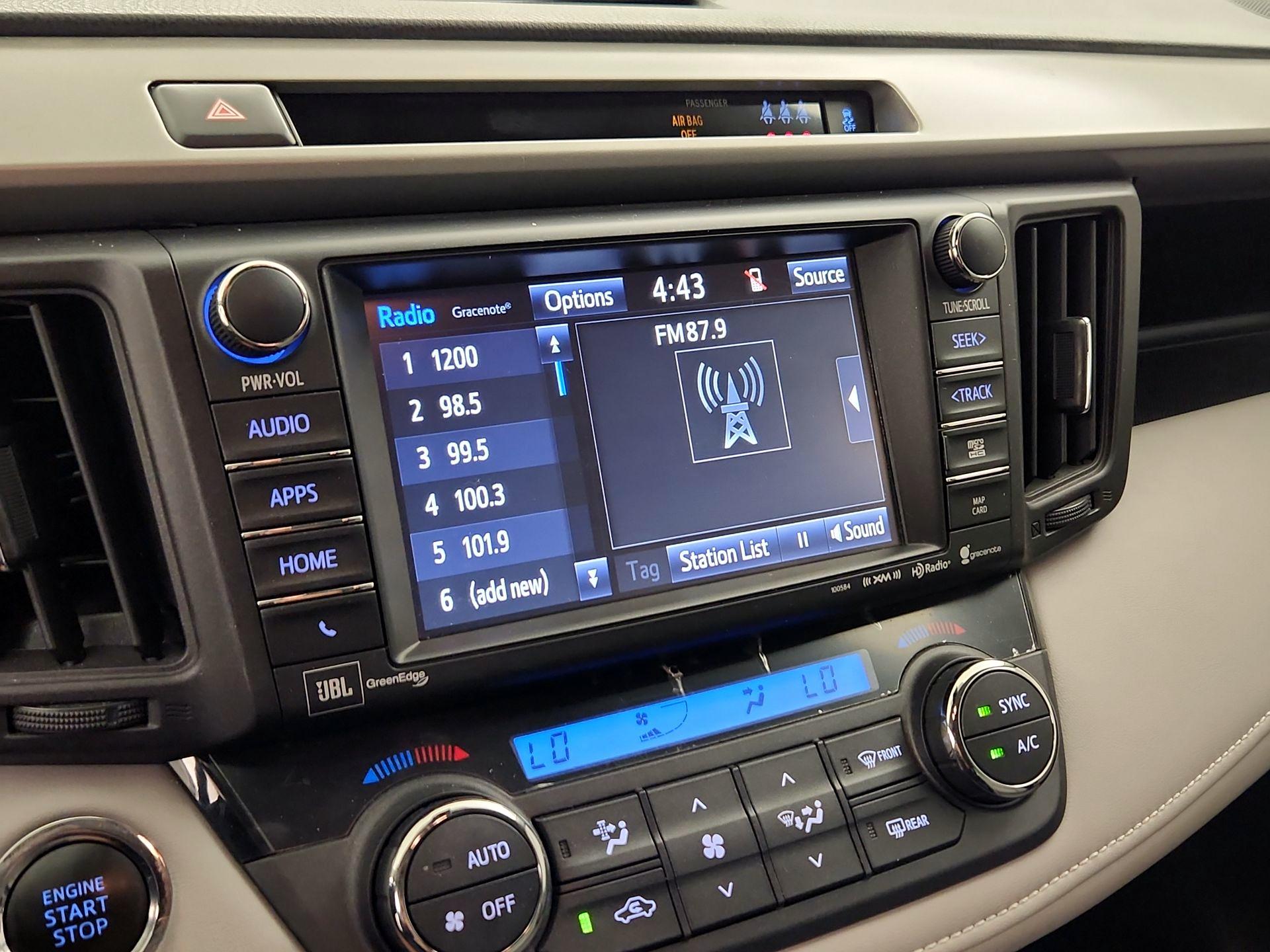 Thumbnail: 2018 Toyota RAV4 - 15