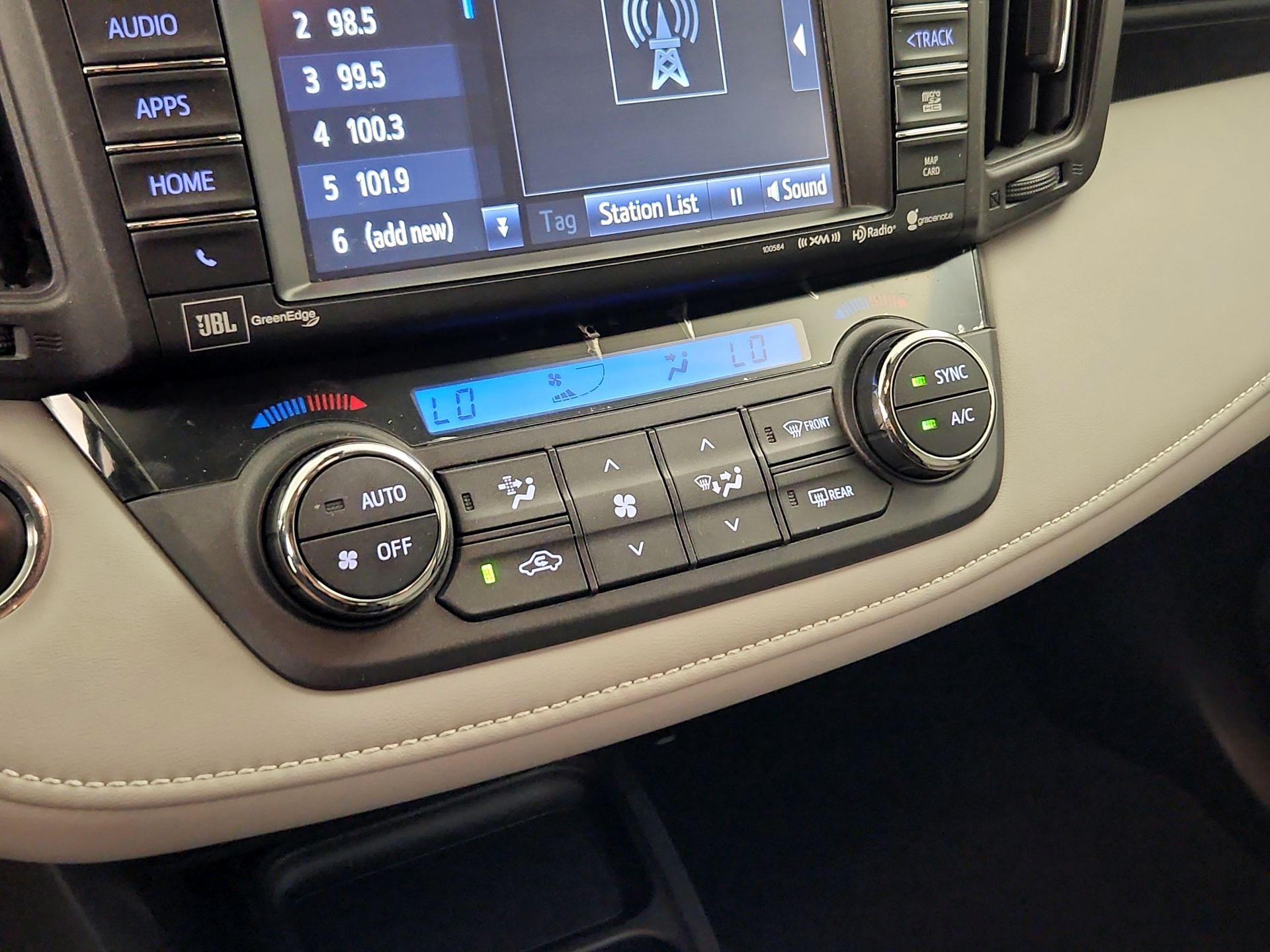 Thumbnail: 2018 Toyota RAV4 - 16