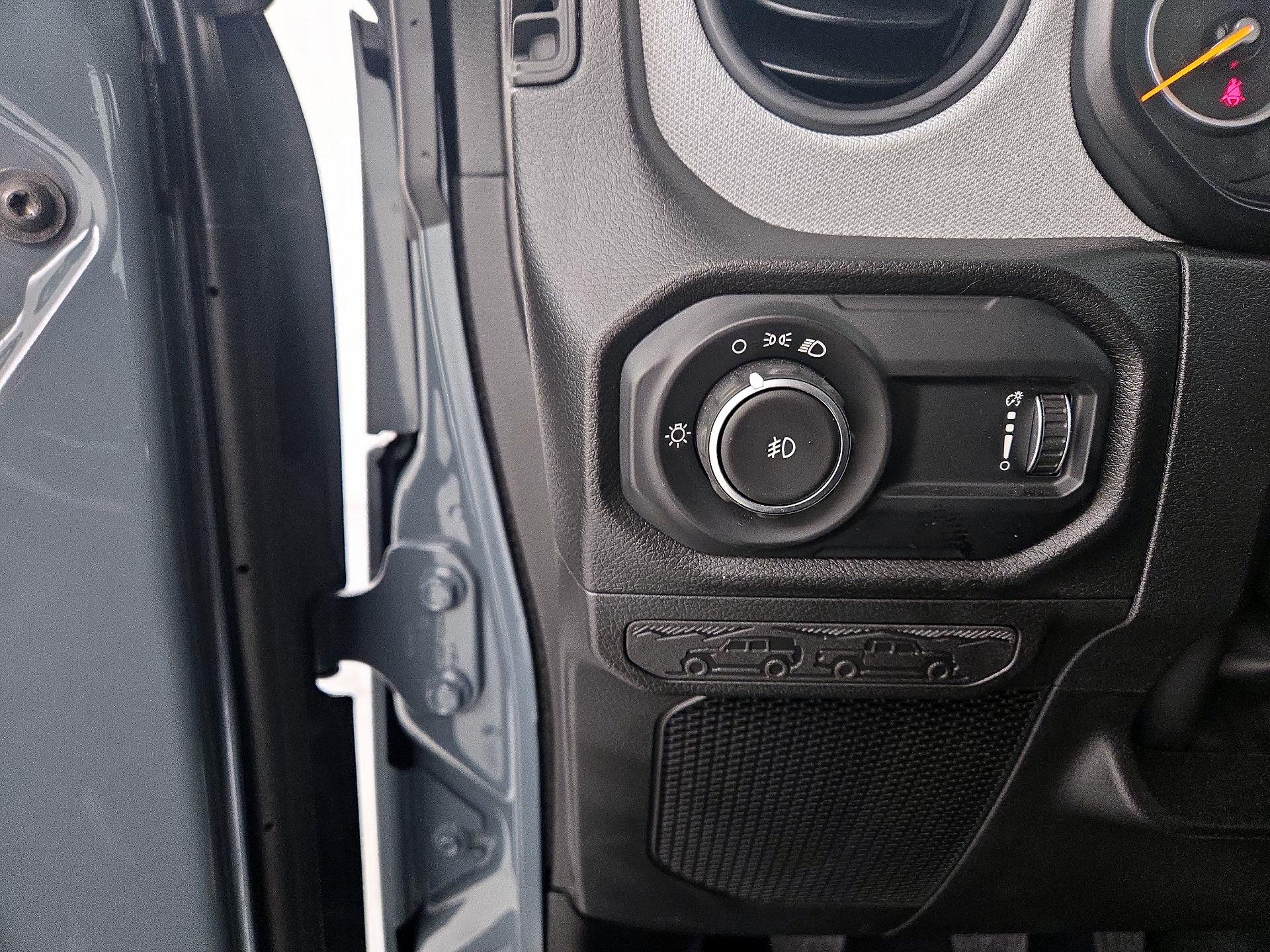 Thumbnail: 2025 Jeep Wrangler - 11