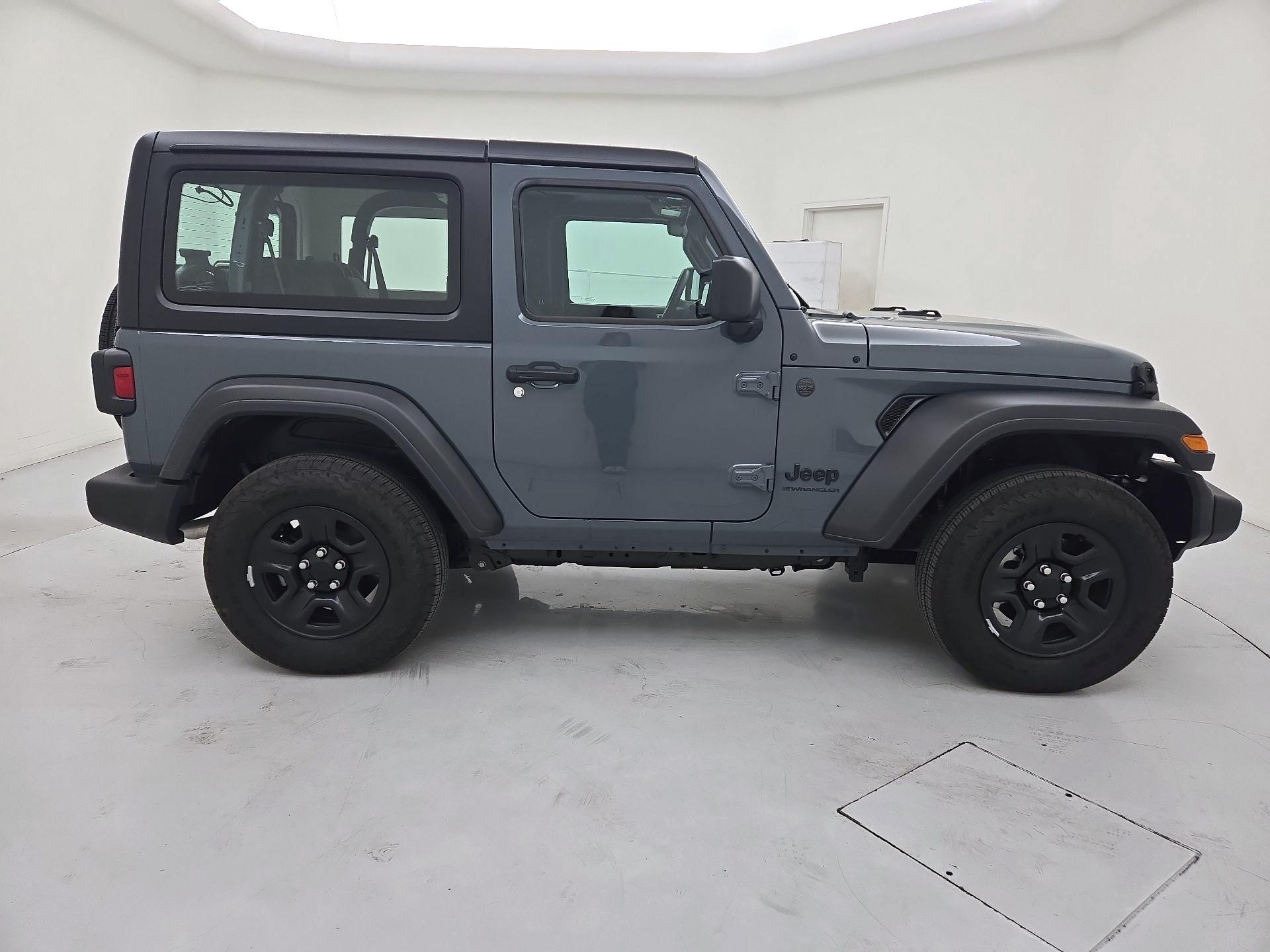 Thumbnail: 2025 Jeep Wrangler - 4