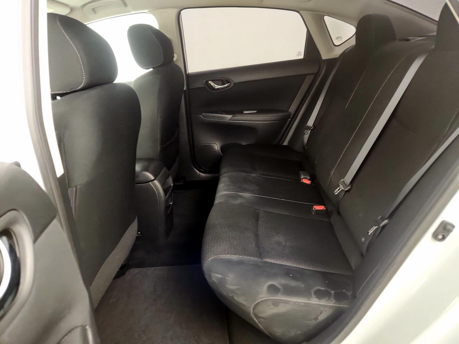 Thumbnail: 2019 Nissan Sentra - 19