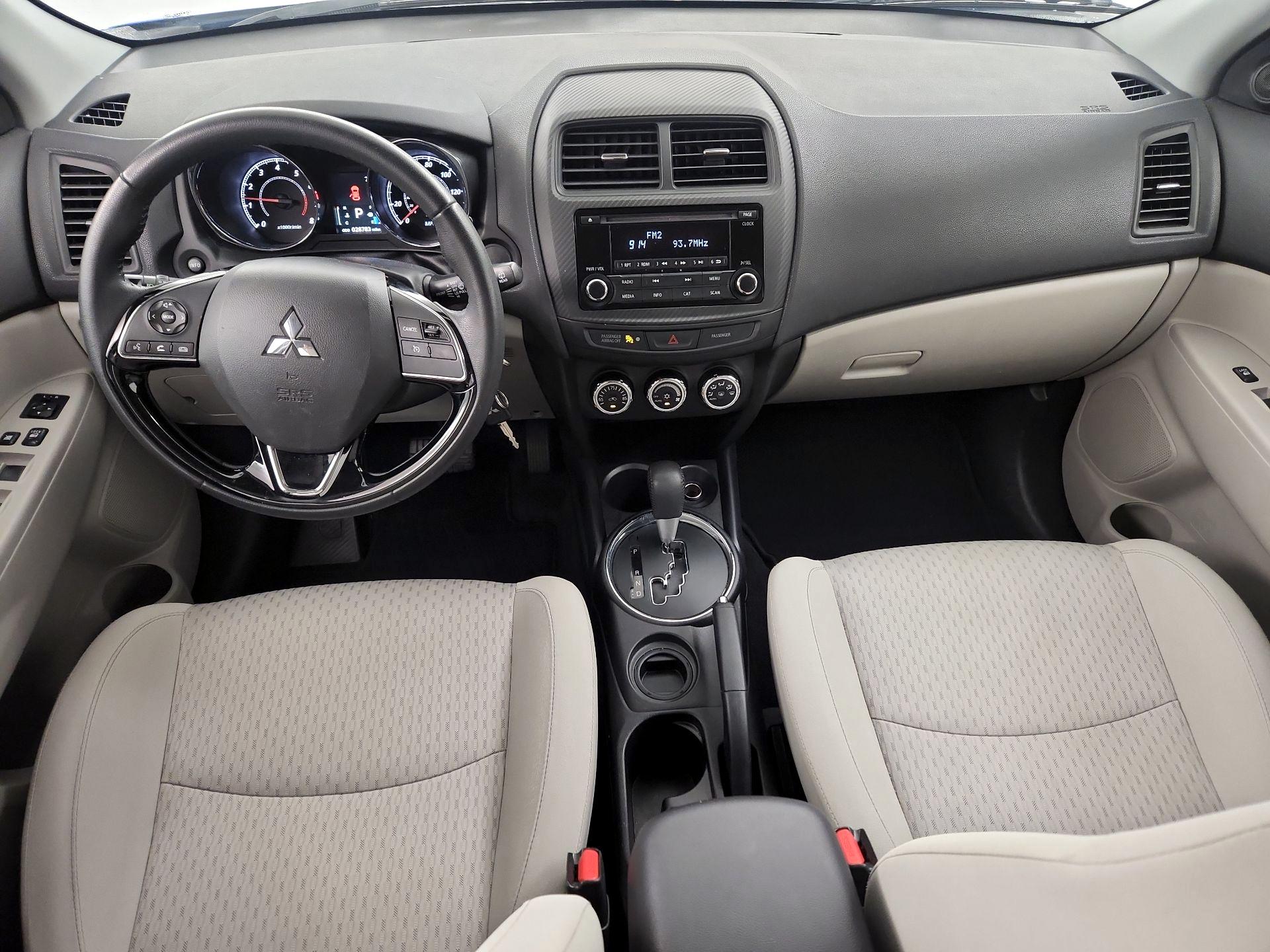 Thumbnail: 2017 Mitsubishi Outlander Sport - 9