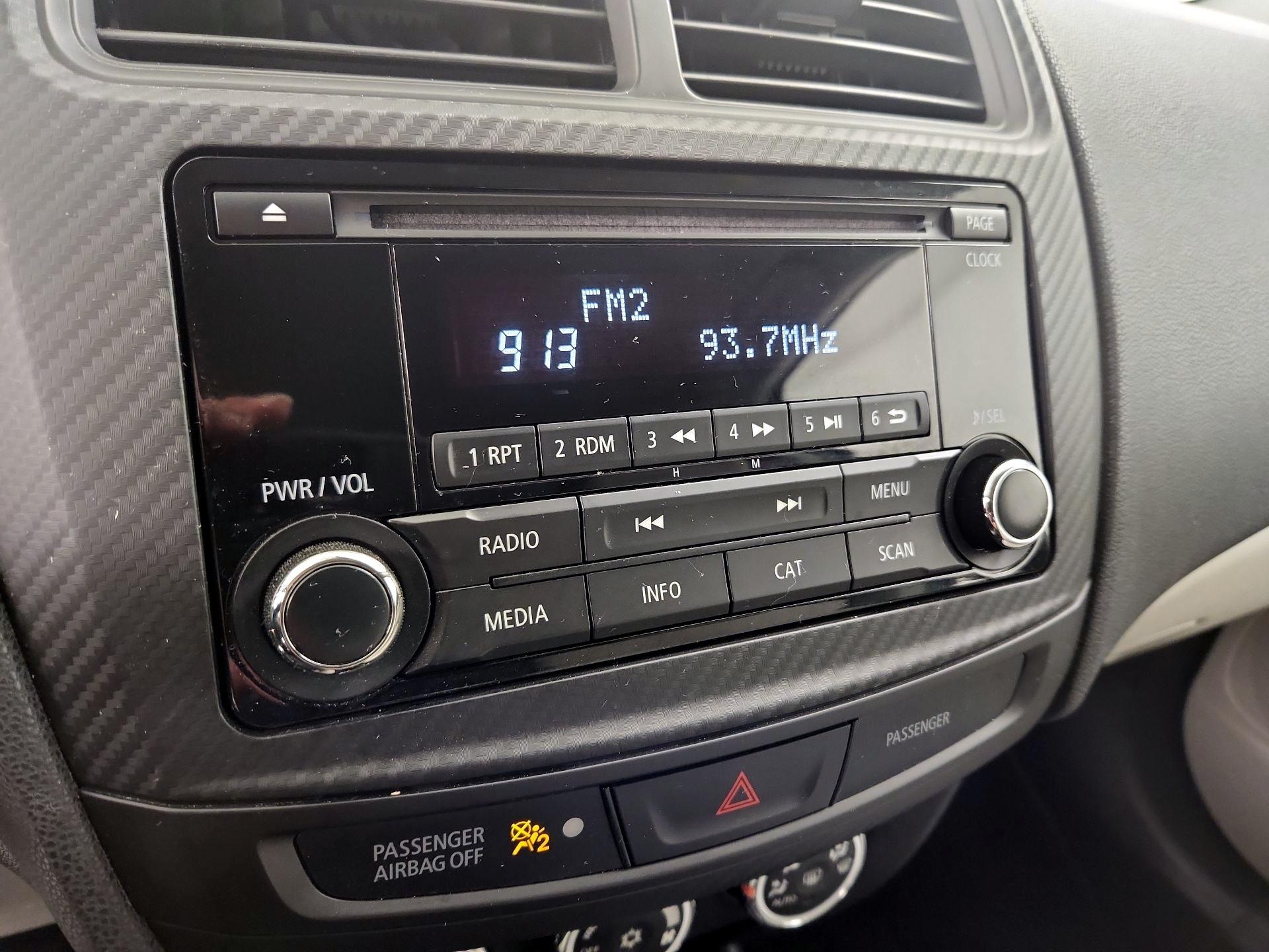 Thumbnail: 2017 Mitsubishi Outlander Sport - 14