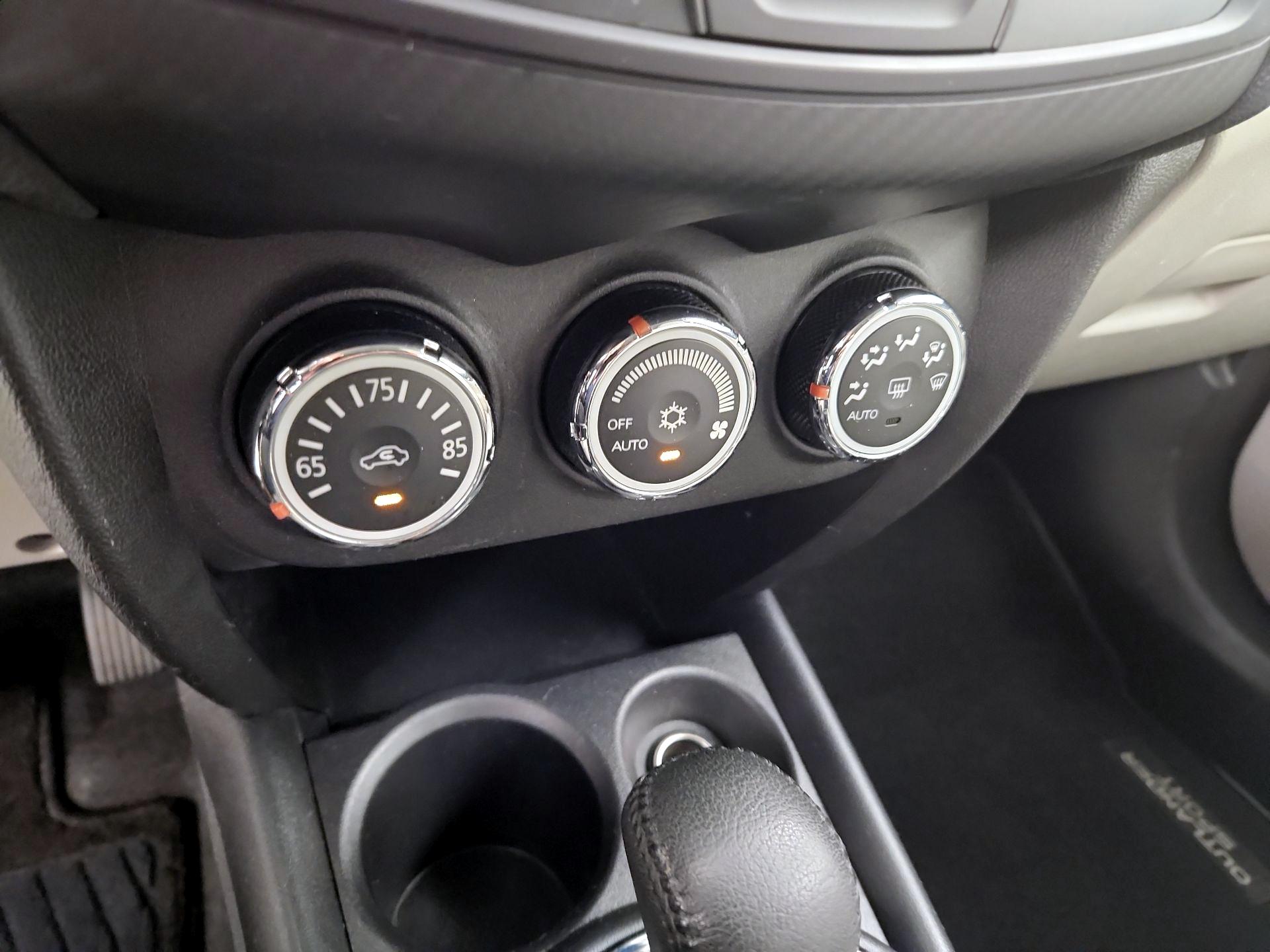 Thumbnail: 2017 Mitsubishi Outlander Sport - 15