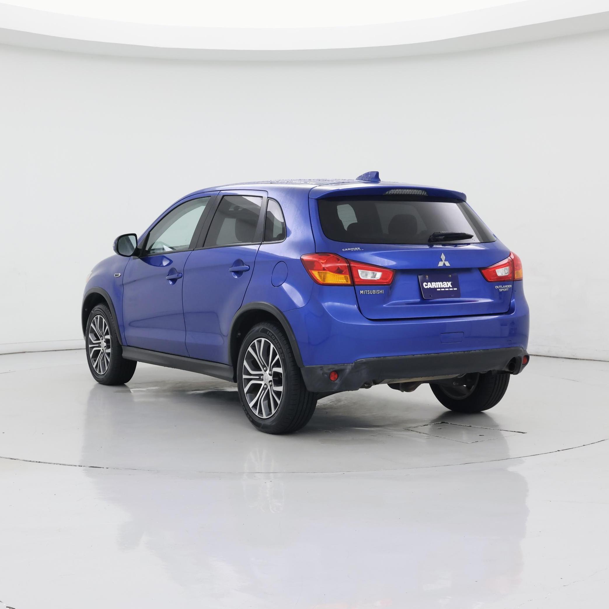 Thumbnail: 2017 Mitsubishi Outlander Sport - 2