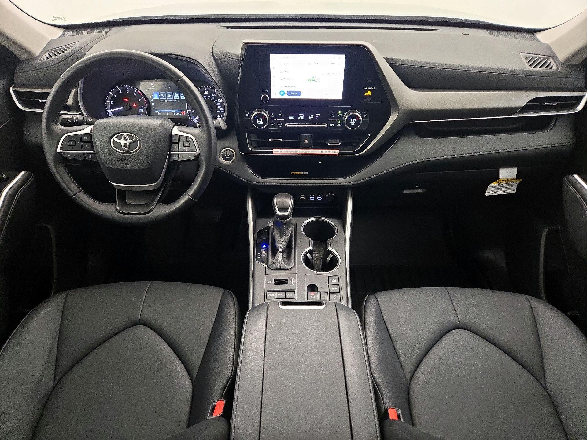 Thumbnail: 2025 Toyota Highlander - 8