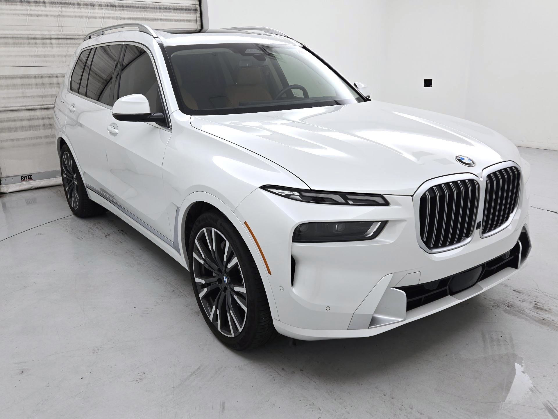 Thumbnail: 2023 BMW X7 - 1